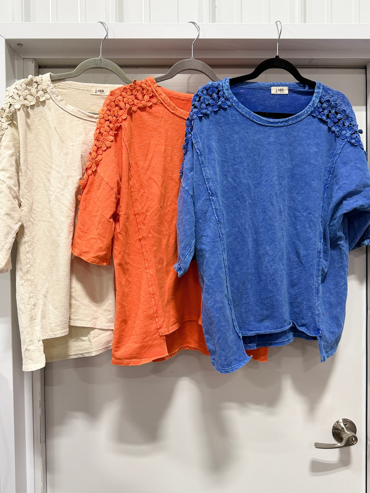 Petal Pusher Mineral Washed Flower Trim Lounge Top In 4 Colors