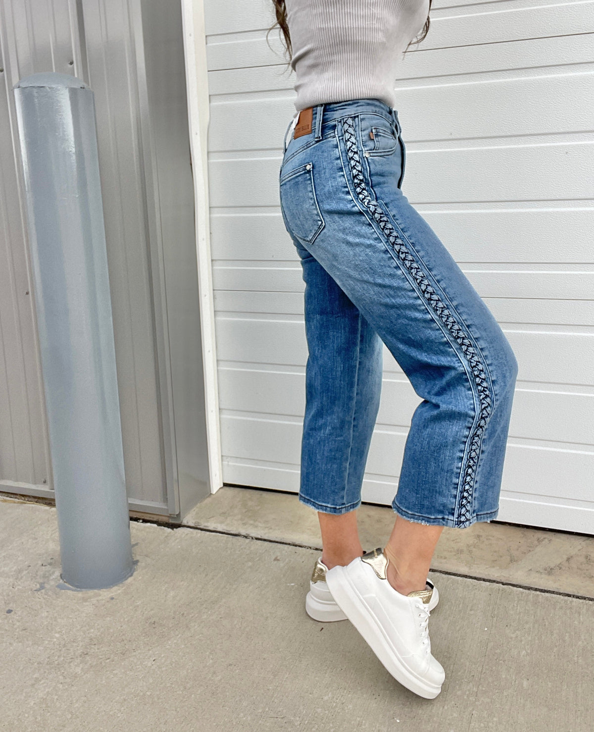 Judy Blue Chloe Braided Accent Wide Leg Crop Jeans 850