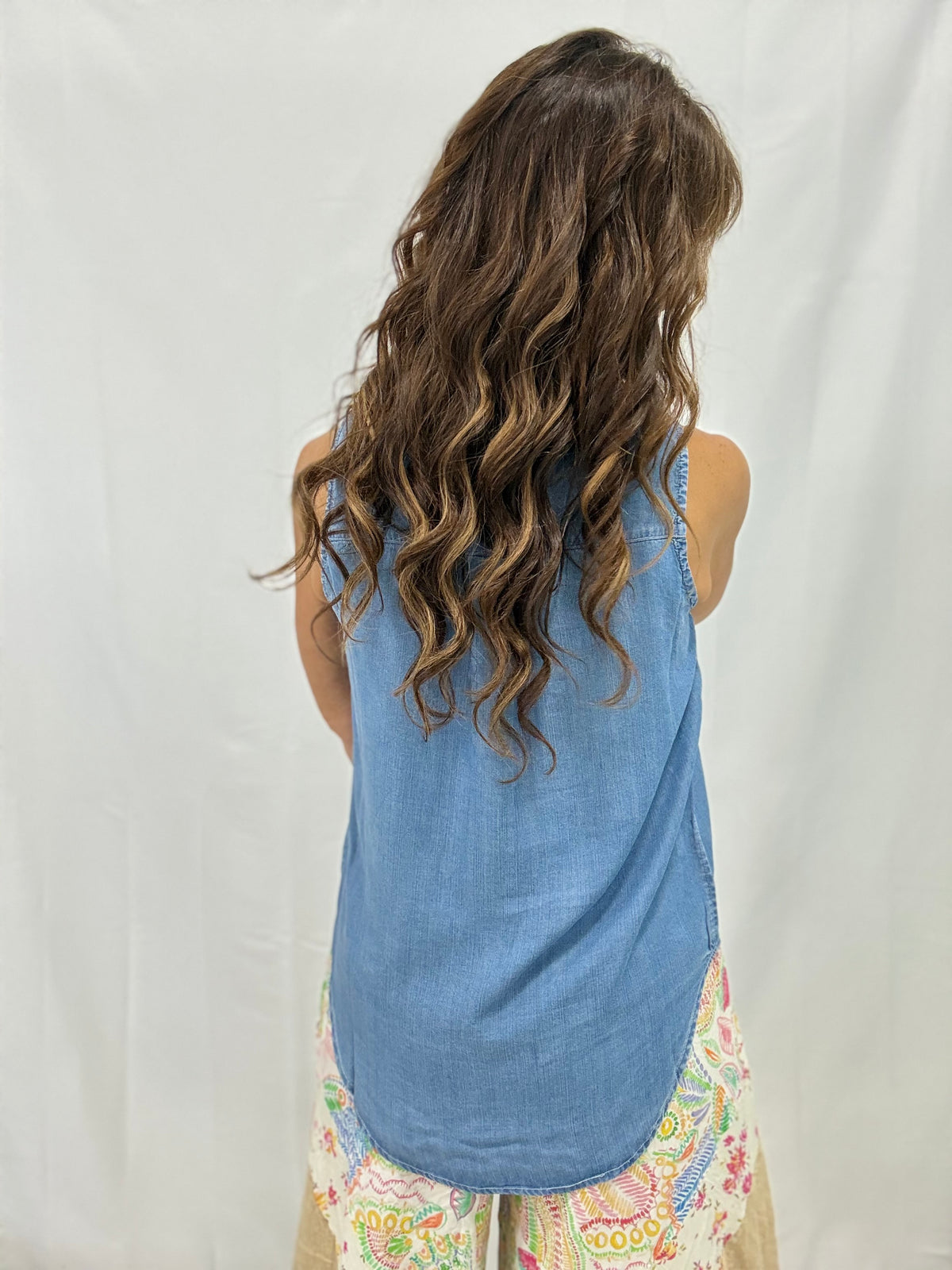 Easy Summer Style Chambray Sleeveless Top