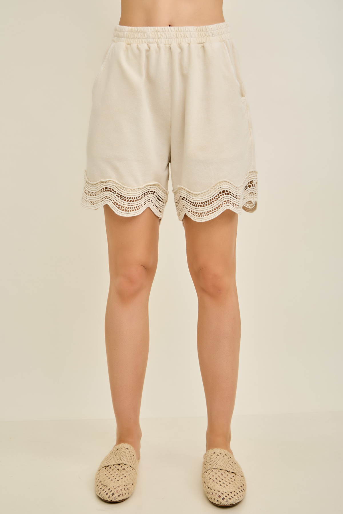 Over This Way Wave Trim Shorts In 2 Colors
