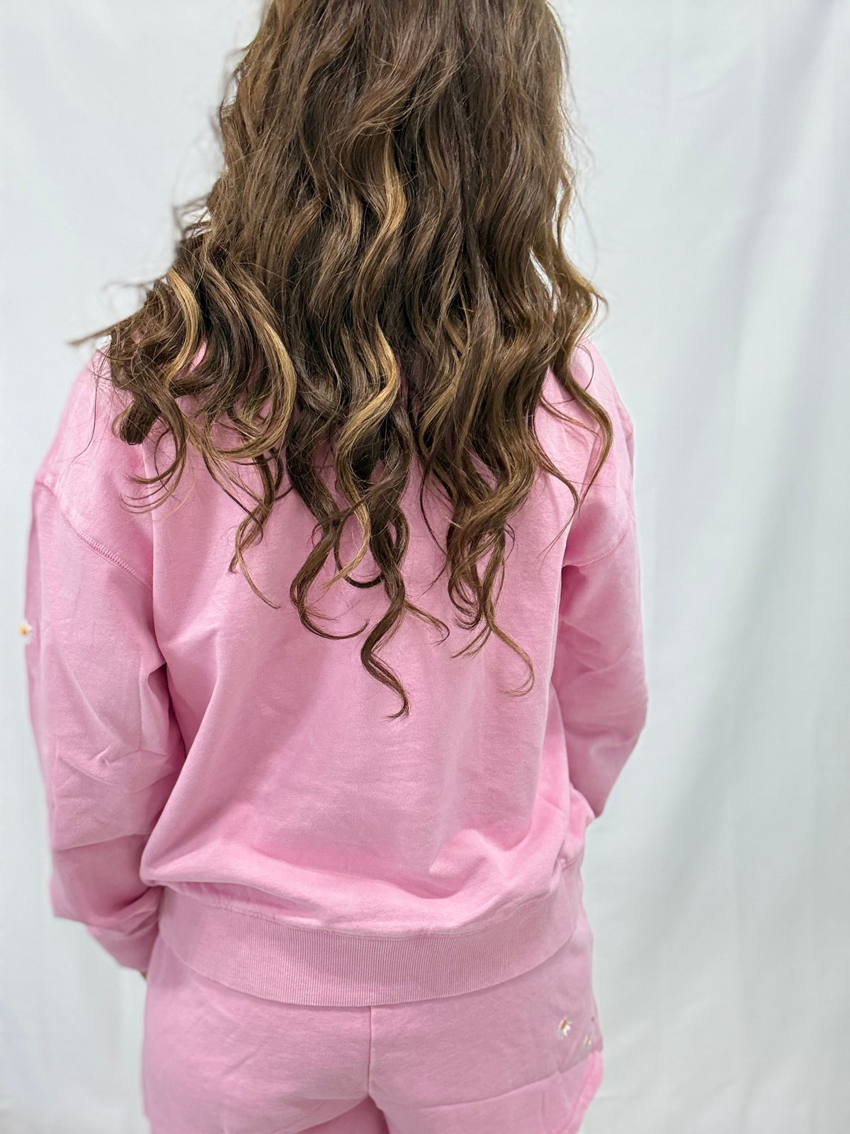 Daisy Days Crewneck In 2 Colors