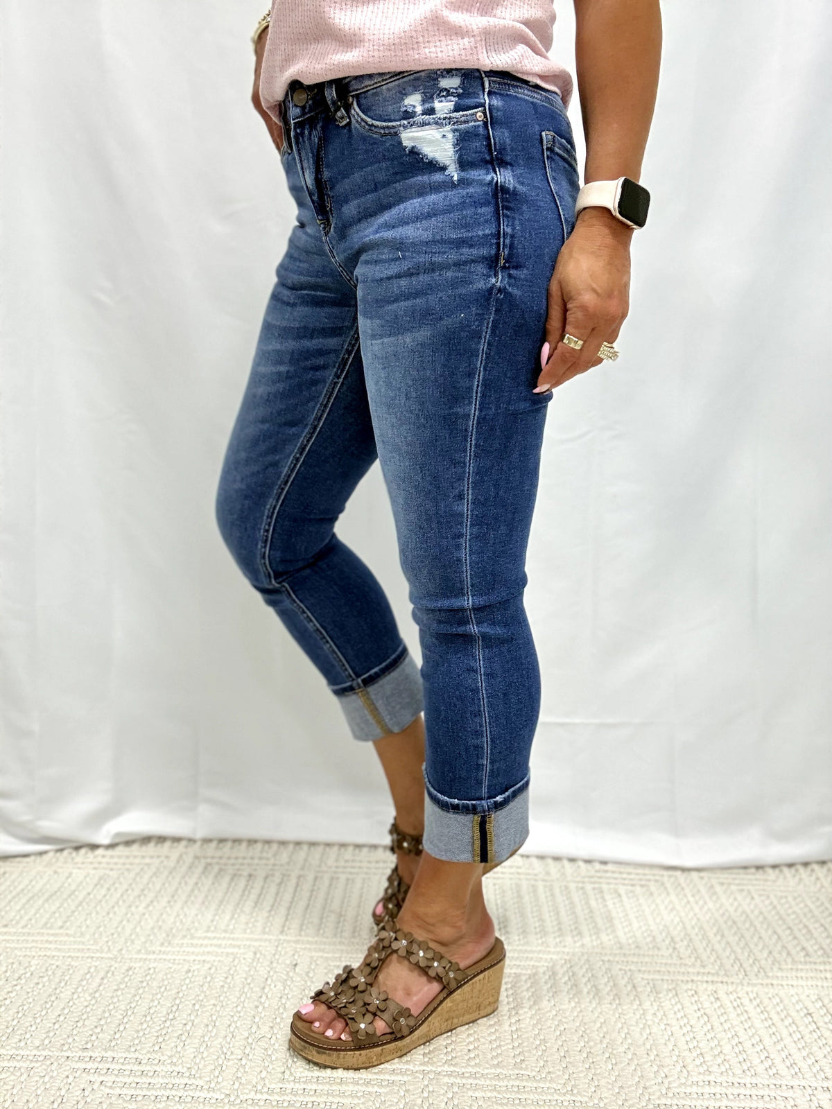 Mica Mid Rise Straight Leg With Cuff Jeans 061 In Zaley *Final Sale*