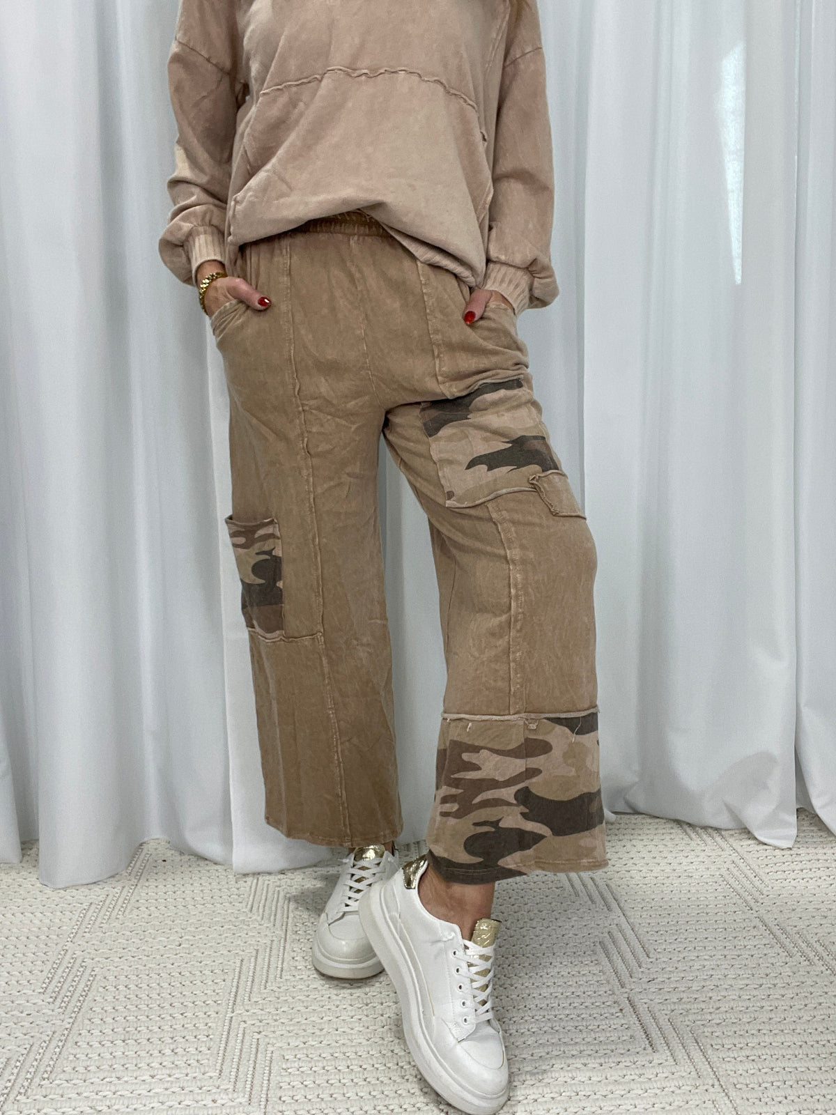 Enjoy Your Day Camo Patch Pants In 4 Colors