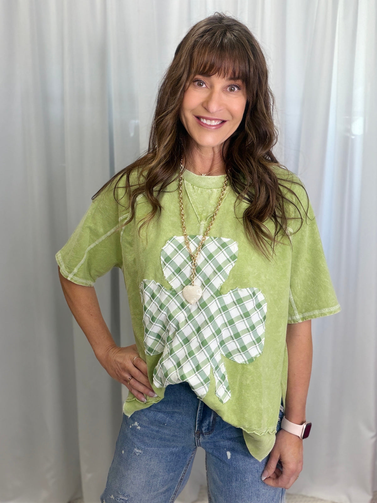 Mineral Washed Feelin Lucky T-Shirt In Apple Green