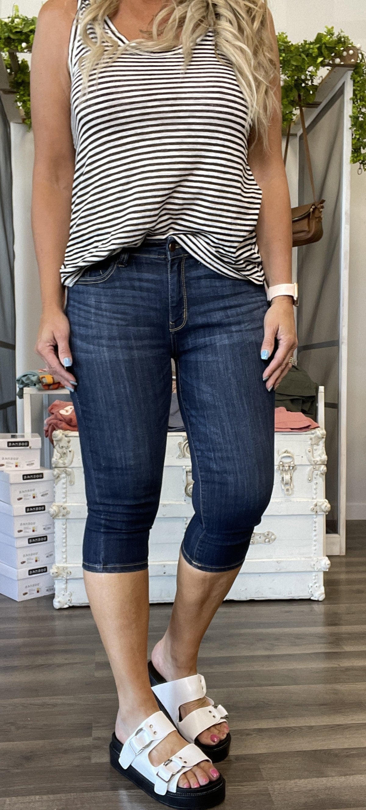 Judy Blue Jasper Mid-Rise Capri Jeans 91R