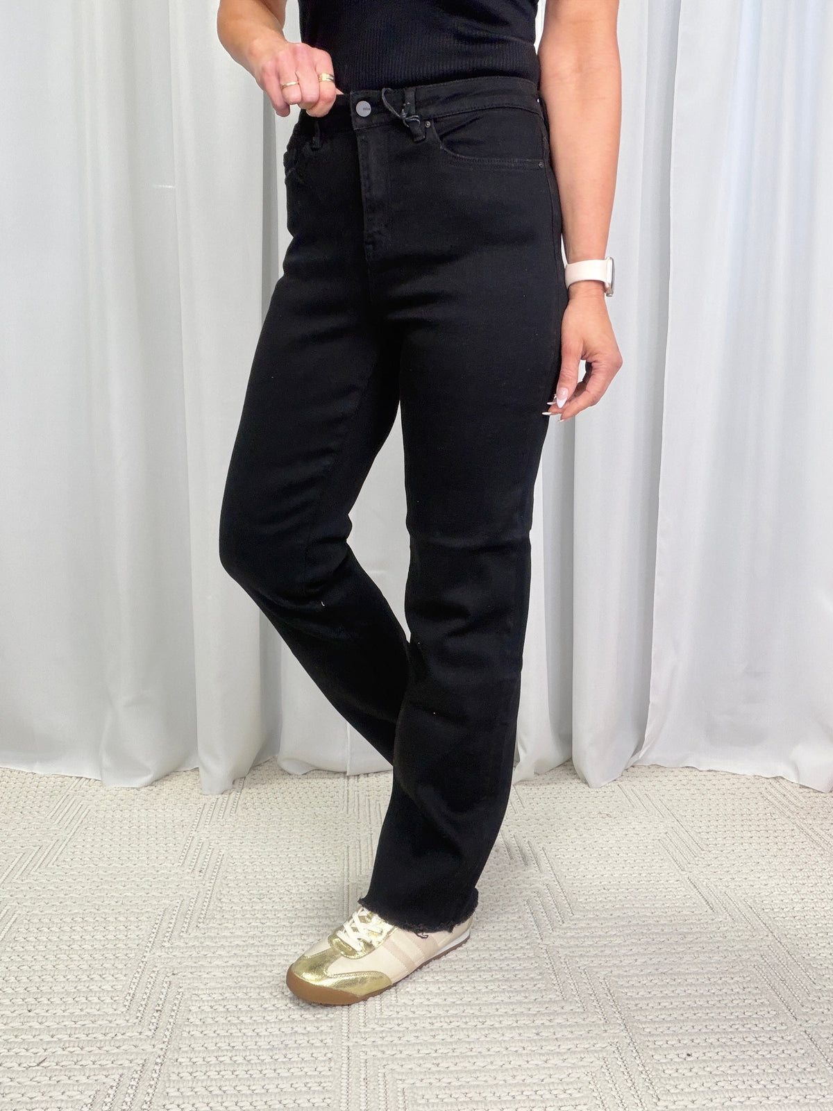 Mica Rylie High Rise With Raw Hem Jeans 251 In Black