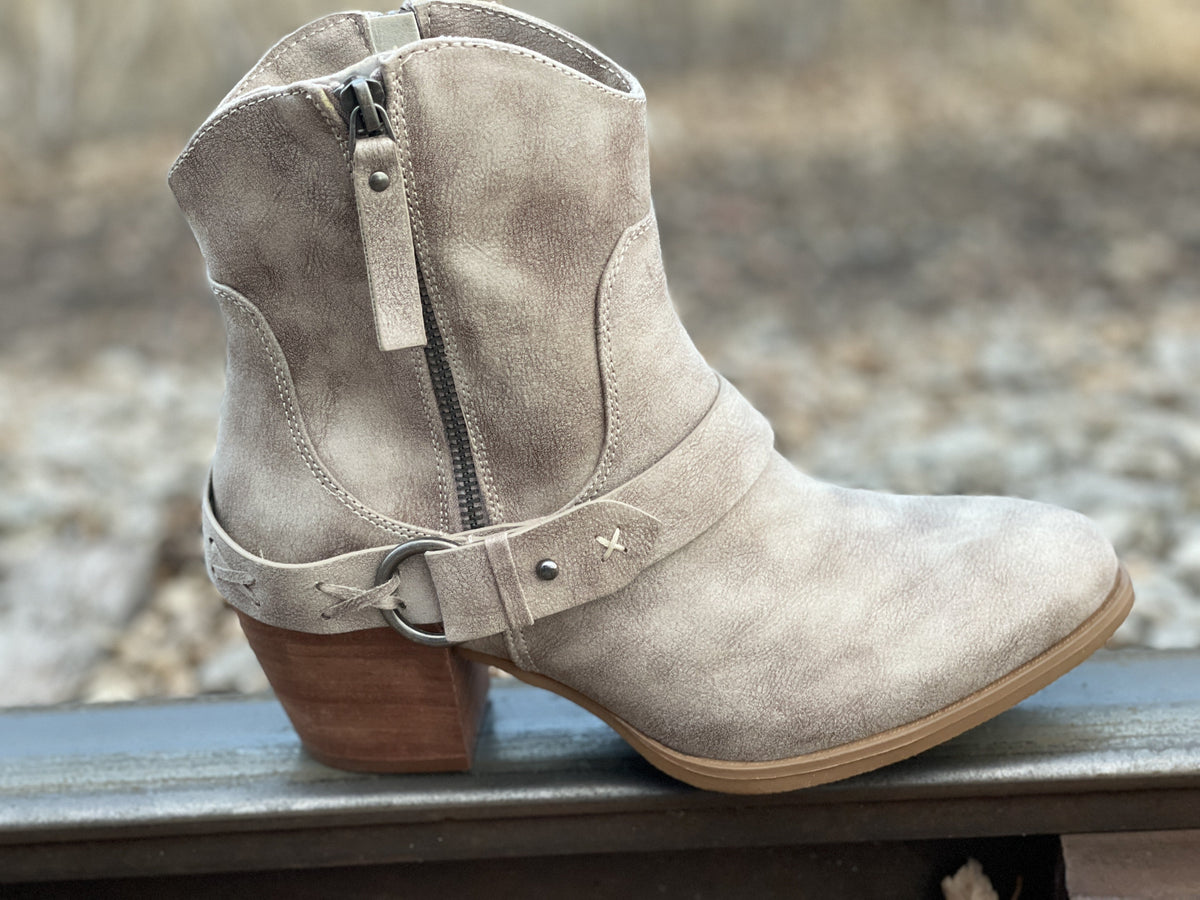 Very G Merlot Low Bootie *Final Sale*