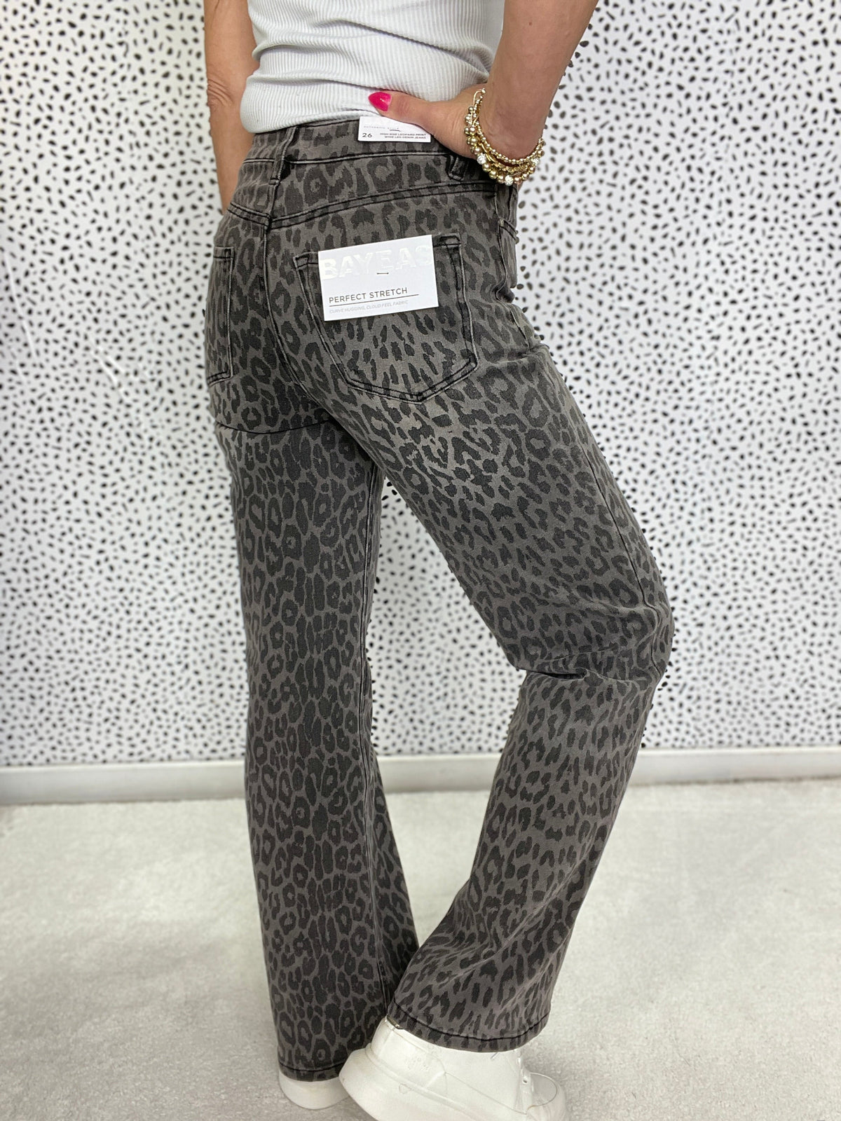 Leia High Rise Leopard Print Wide Leg Jeans 214 In Black