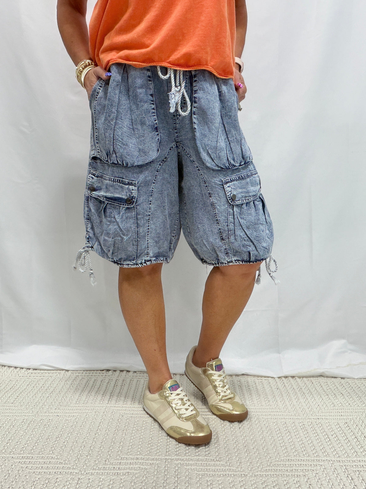 Oli & Hali All Your Adventures Mid-Rise Cargo Shorts In 2 Colors