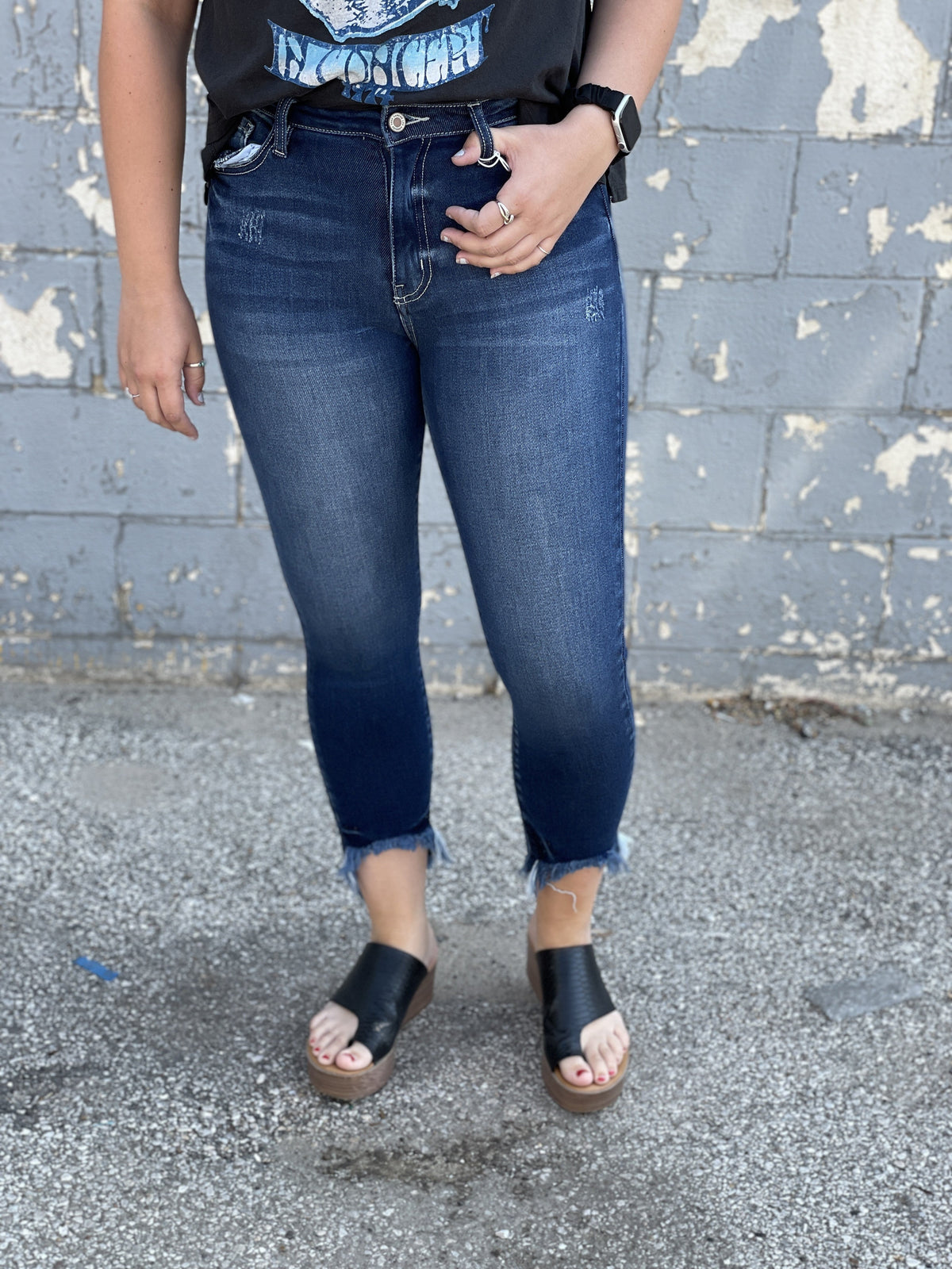 KanCan Ava Frayed Hem Jean 119D *Final Sale*