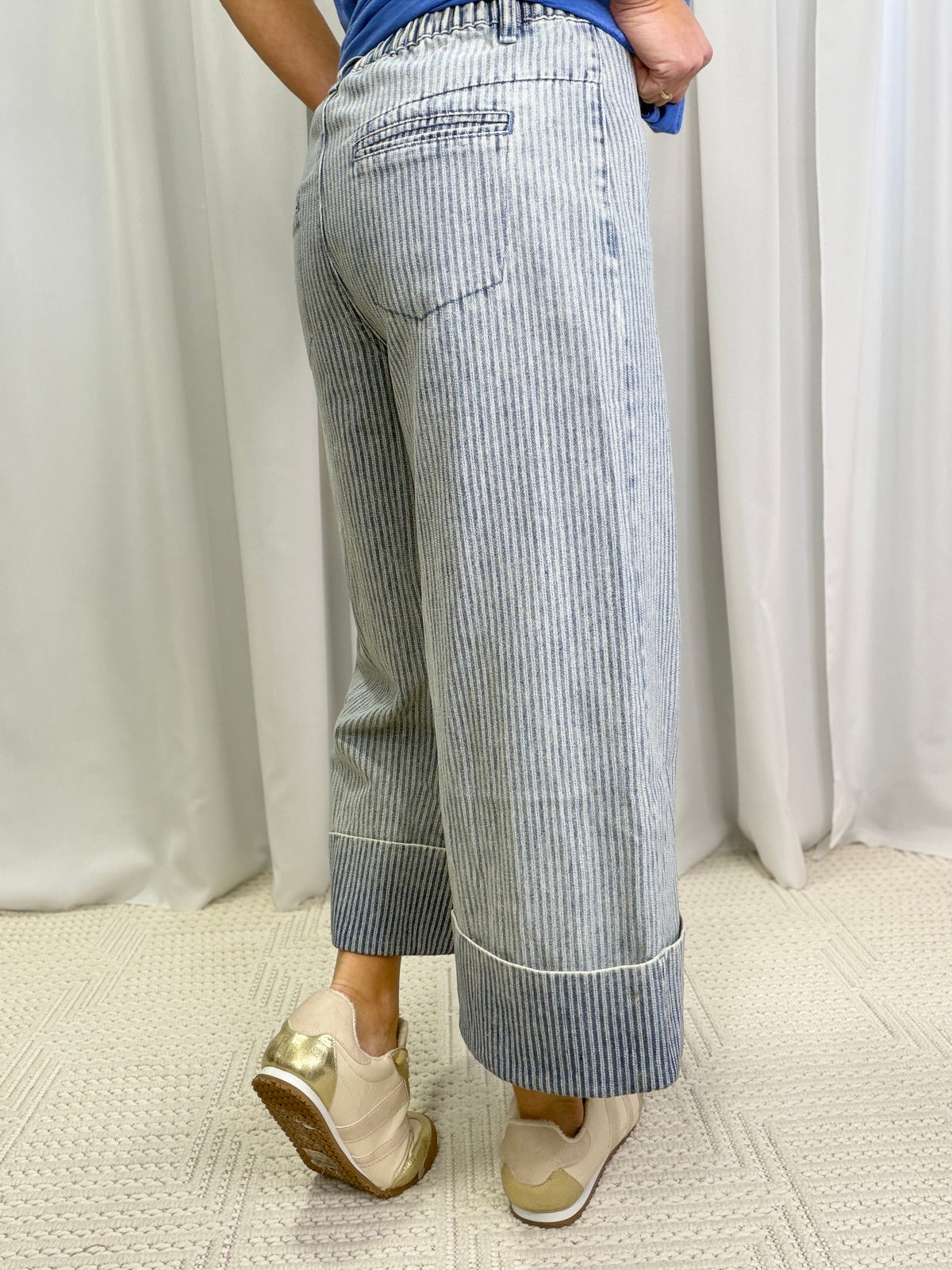 Striped Wide Leg Capri Pants In Washed Denim