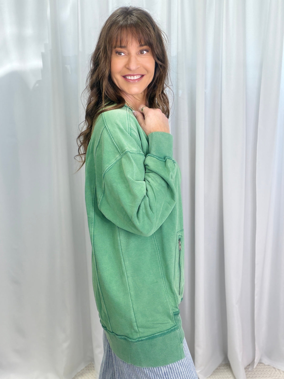 Washed Zipper Pocket Crewneck In 2 Colors