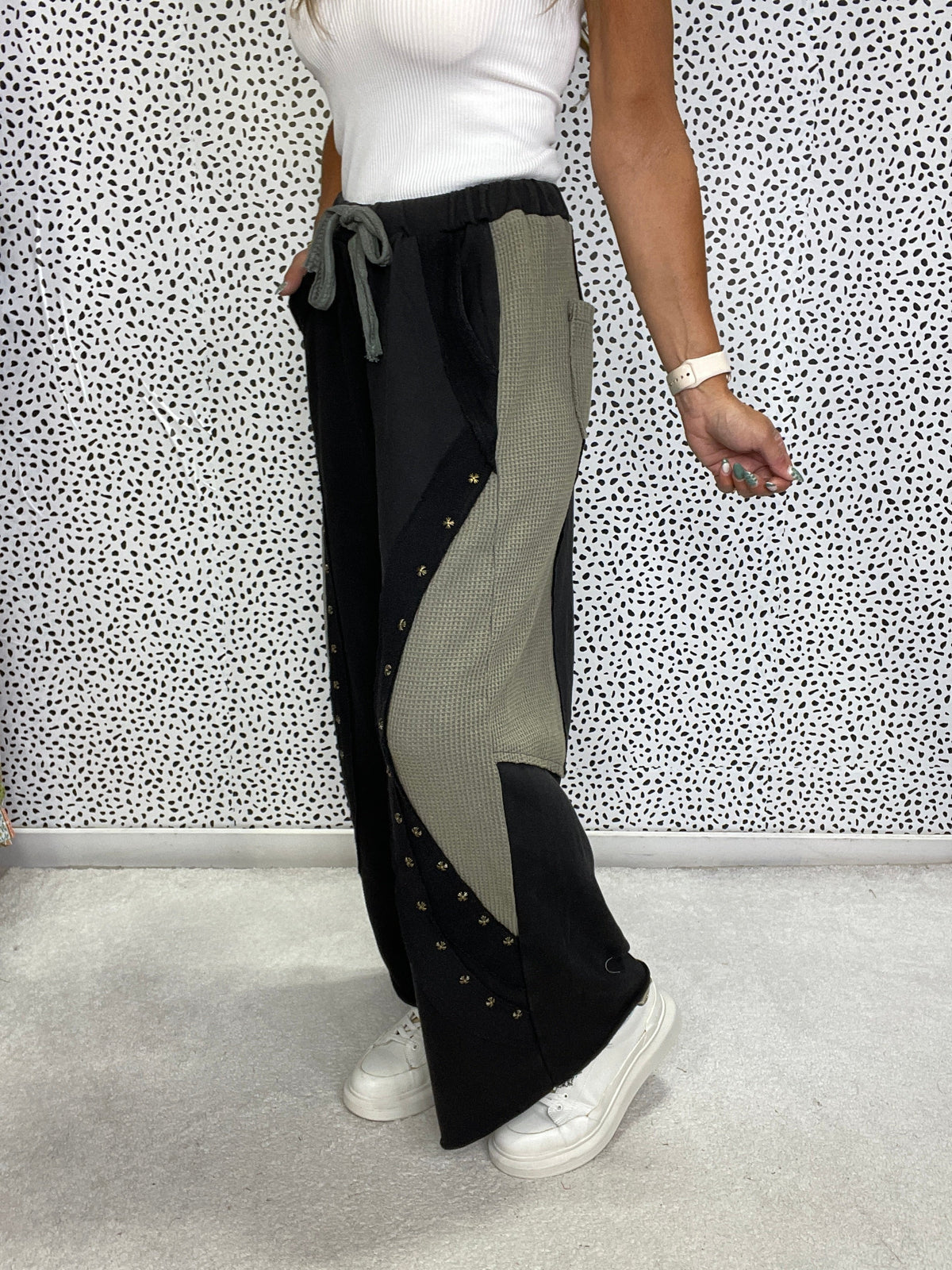 POL Hot Take Wide Fit Pants In Black