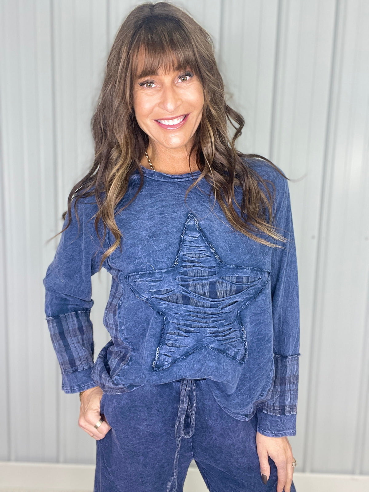 Shiny Day Star Patch Top In 3 Colors