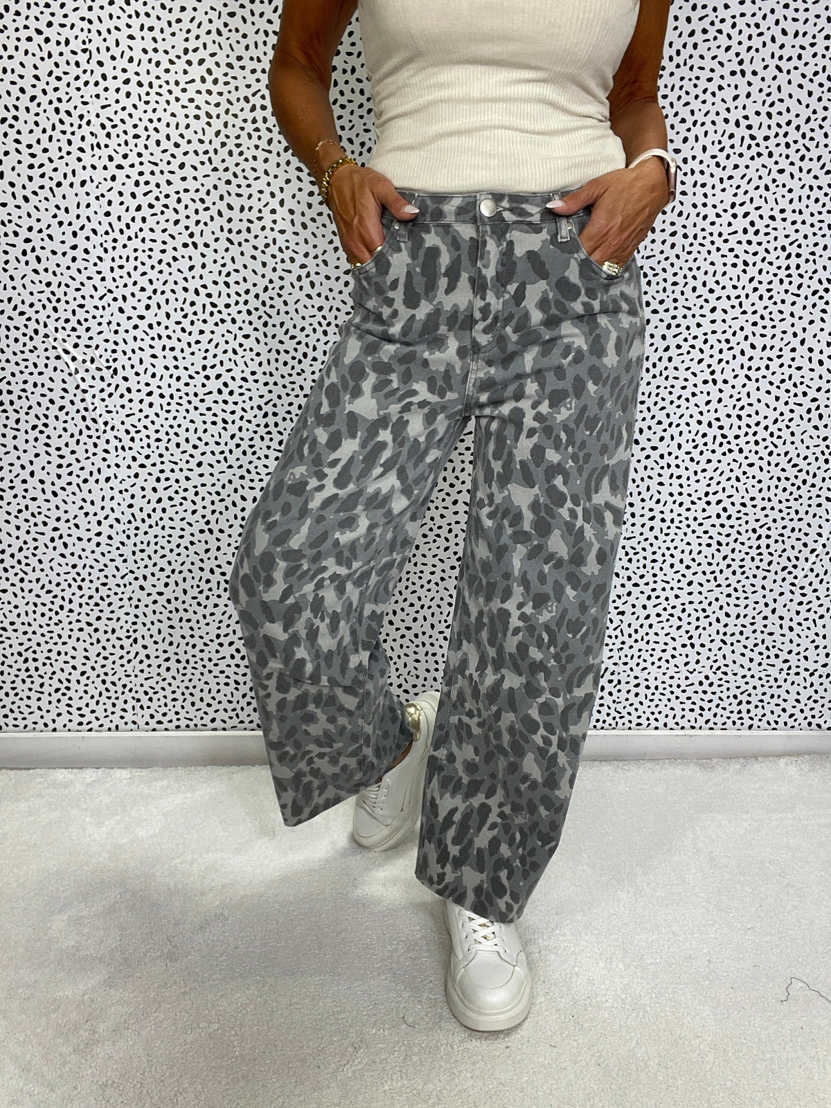 Do You Hear The Call Wide Leg Animal Print Twill Pants In 2 Colors