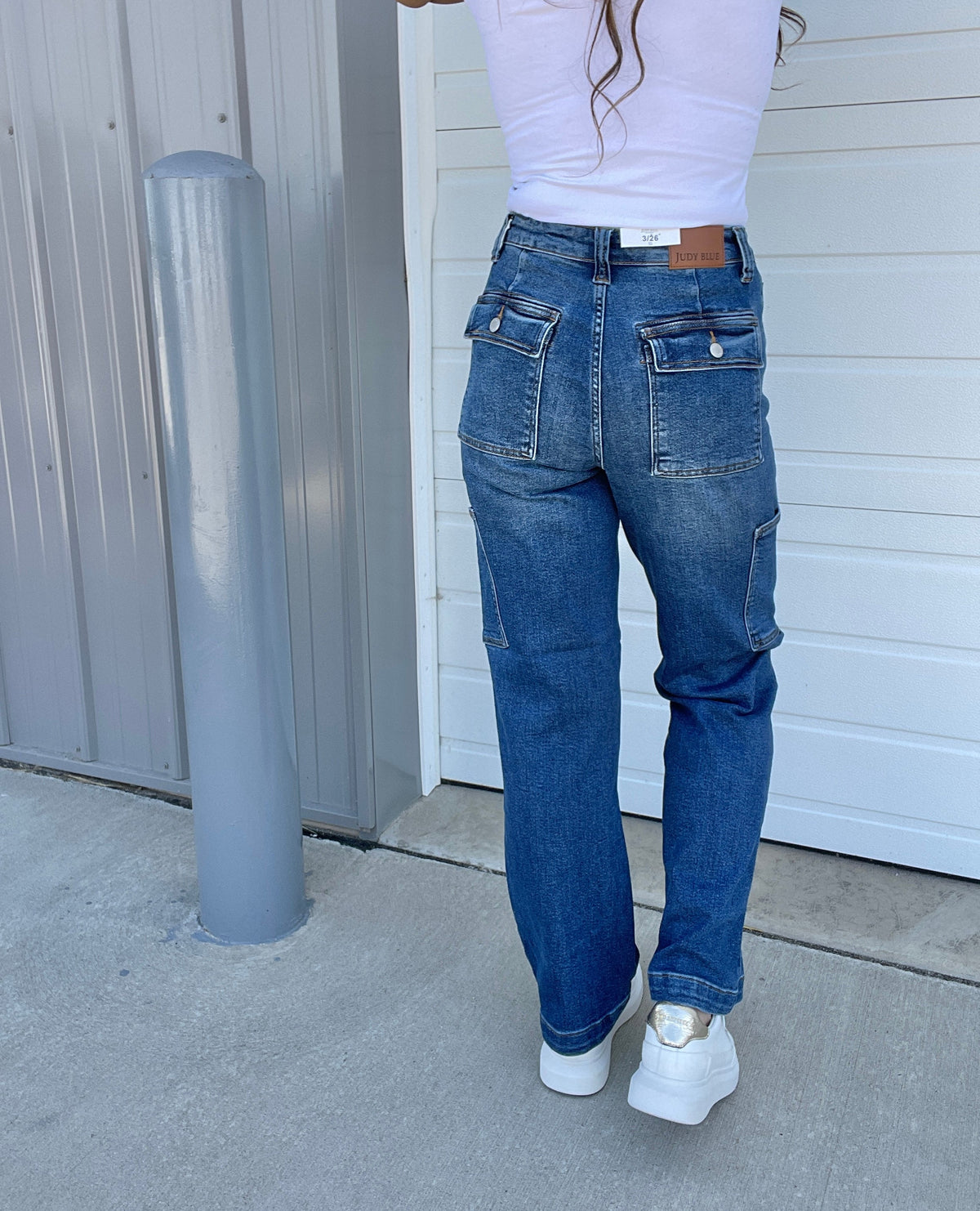 Judy Blue Ginny Wide Leg Cargo Jeans With Back Flap Pockets 725