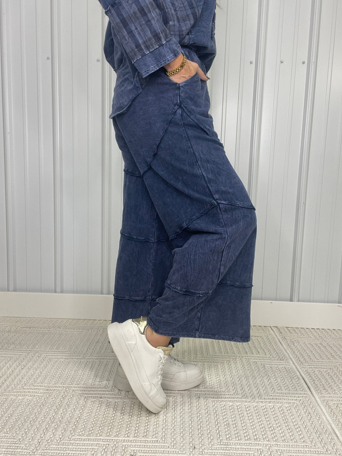 Midnight Agenda Diagonal Hem Wide Leg Pants In 2 Colors
