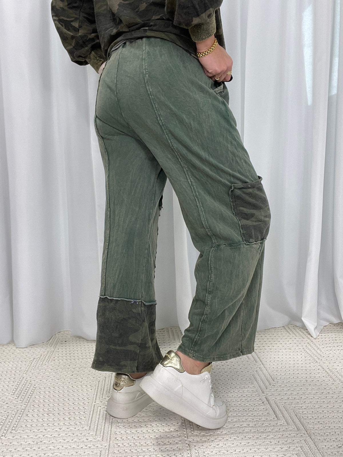 Enjoy Your Day Camo Patch Pants In 4 Colors