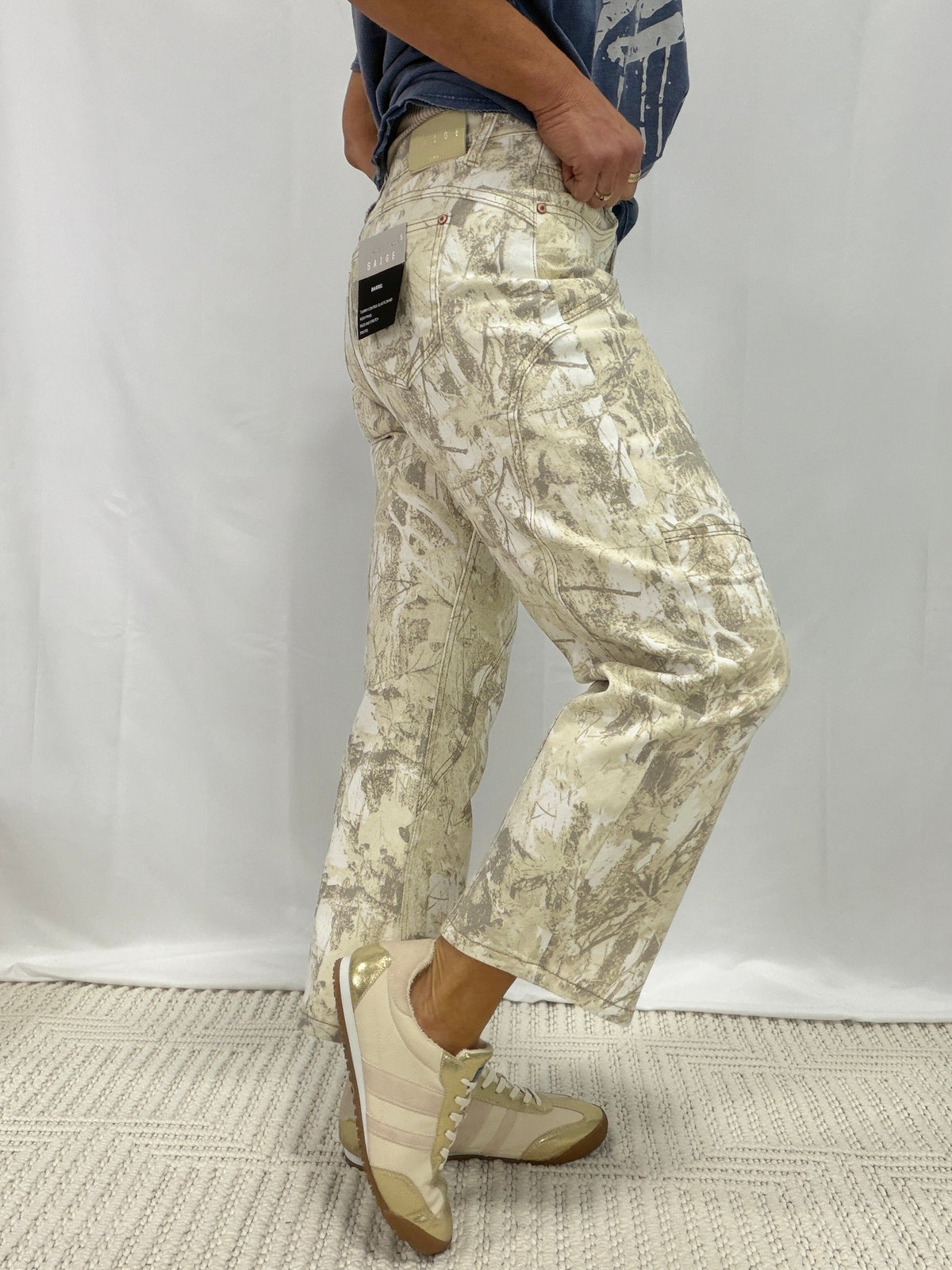 Having A Great Time High Rise Barrel Jeans In Sand