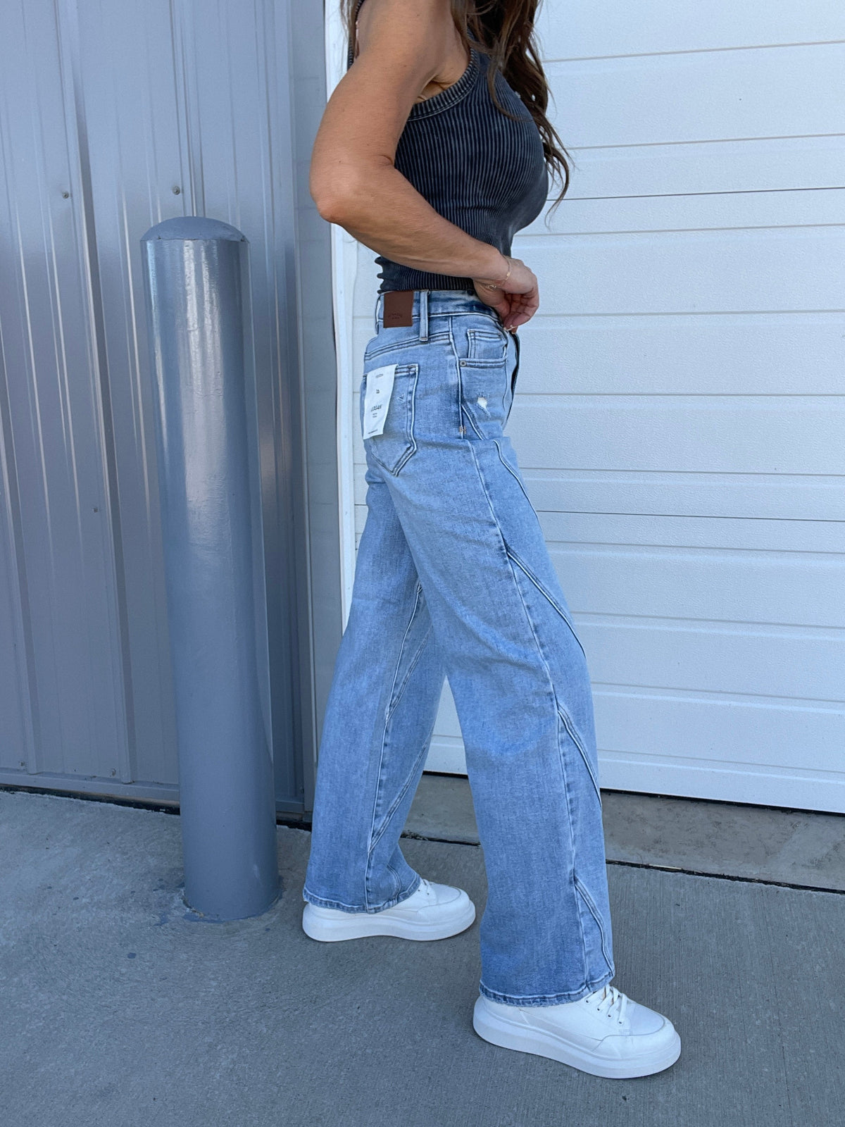 Hidden Veronica Multi Seam Dad Jeans 74D In Light