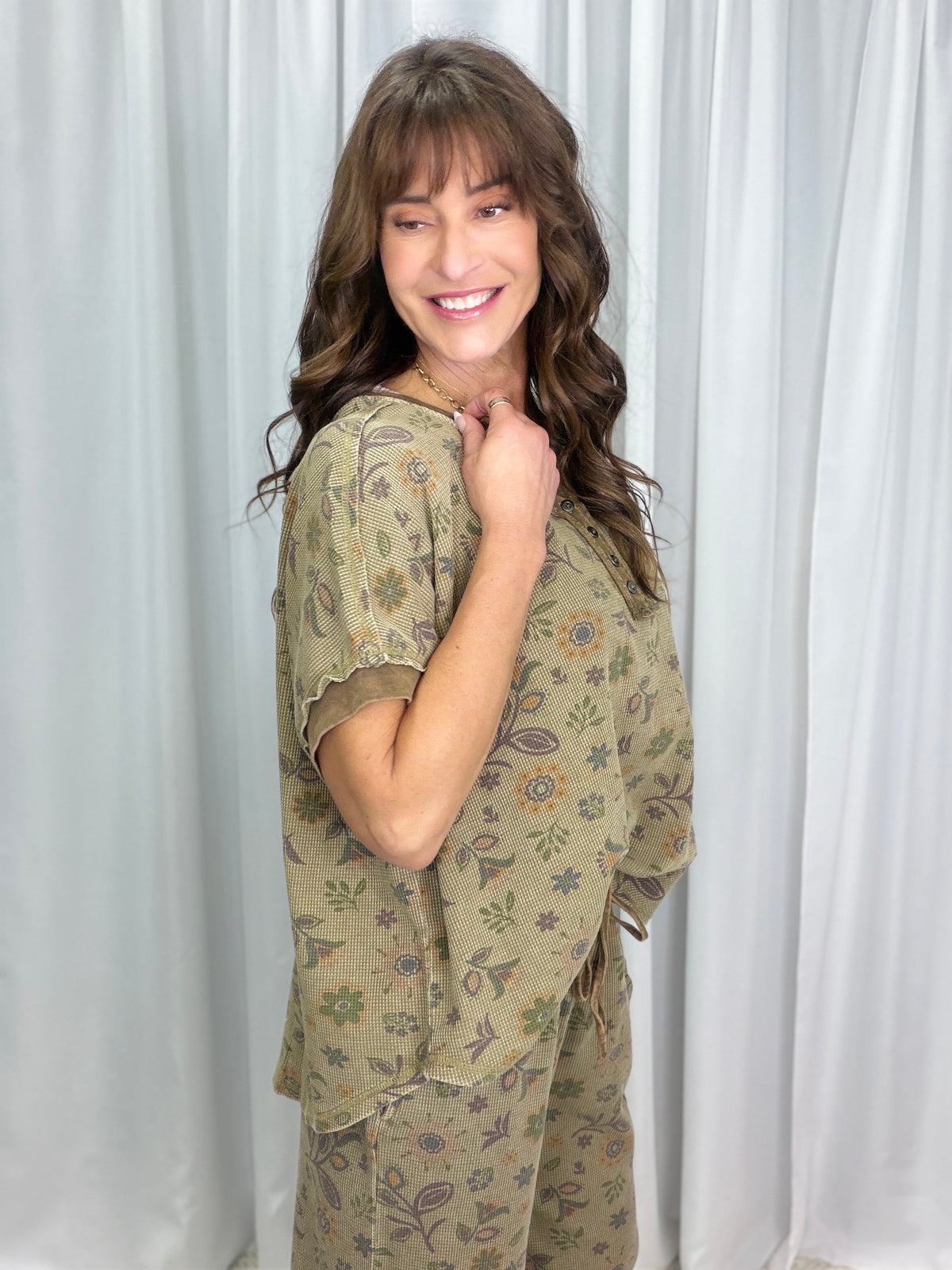 Another Great Day Waffle Top In Olive