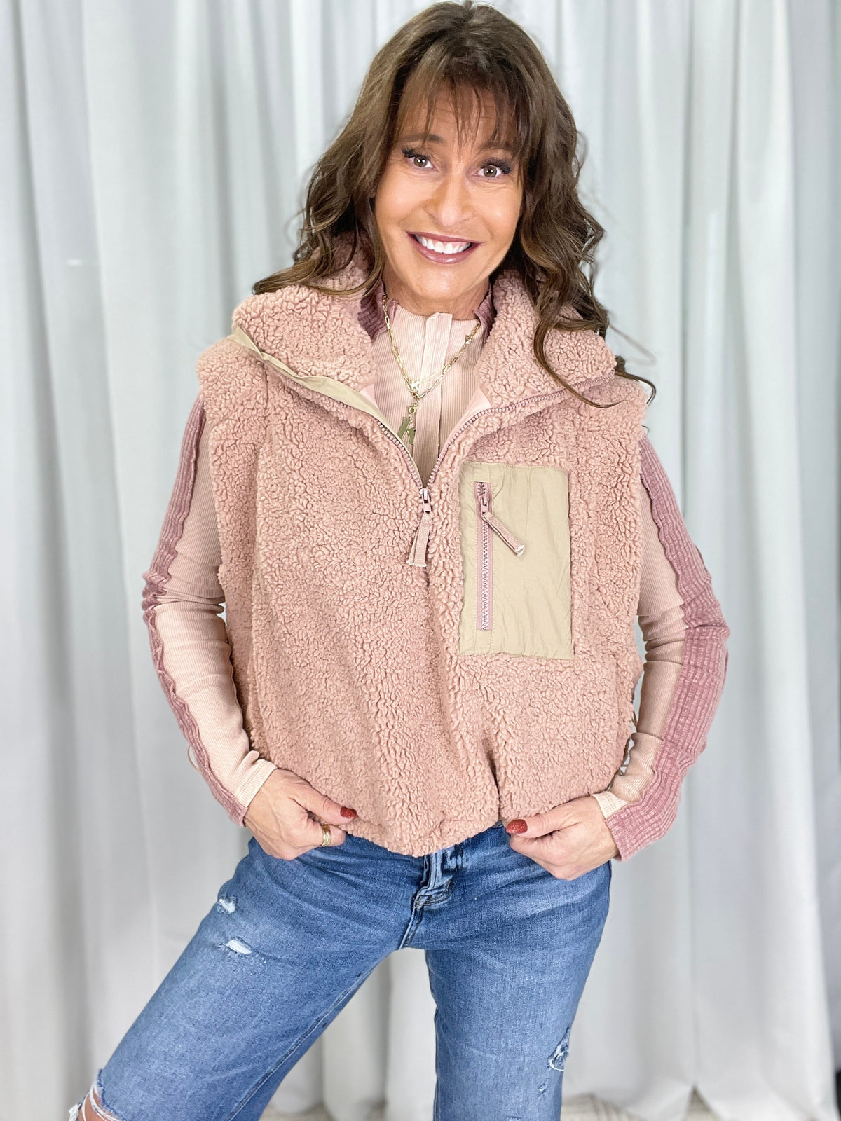 Oli & Hali Cozy Companion Sherpa Vest