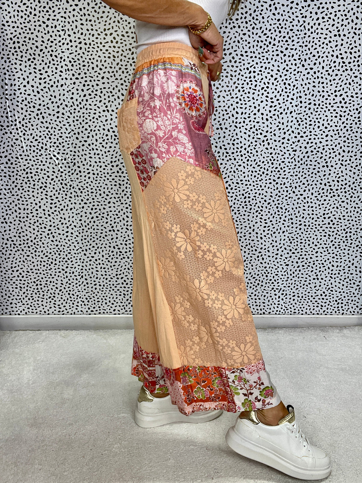 POL Boho Bloom Lace And Floral Print Pants In Apricot