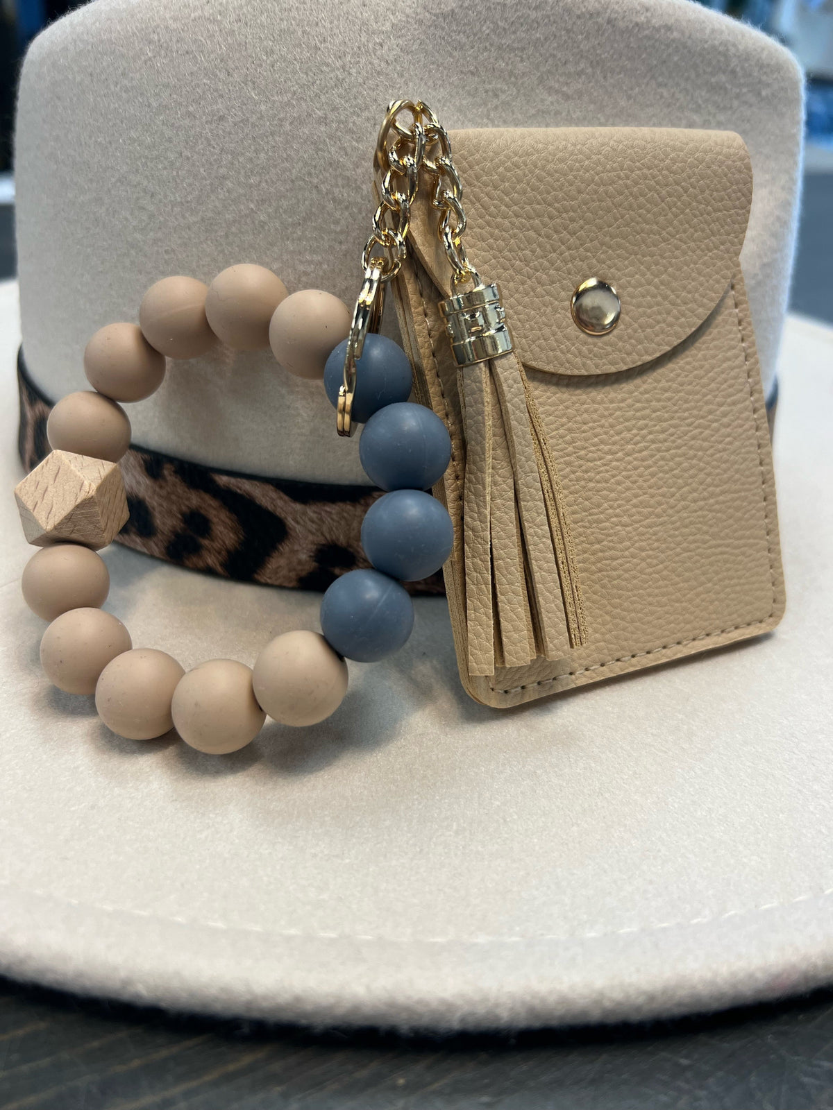 Mini Cardholder Beaded Bracelet