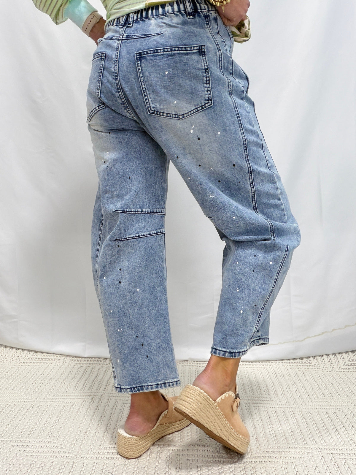 Quiet Confidence Elastic Waist Barrel Jeans In Denim