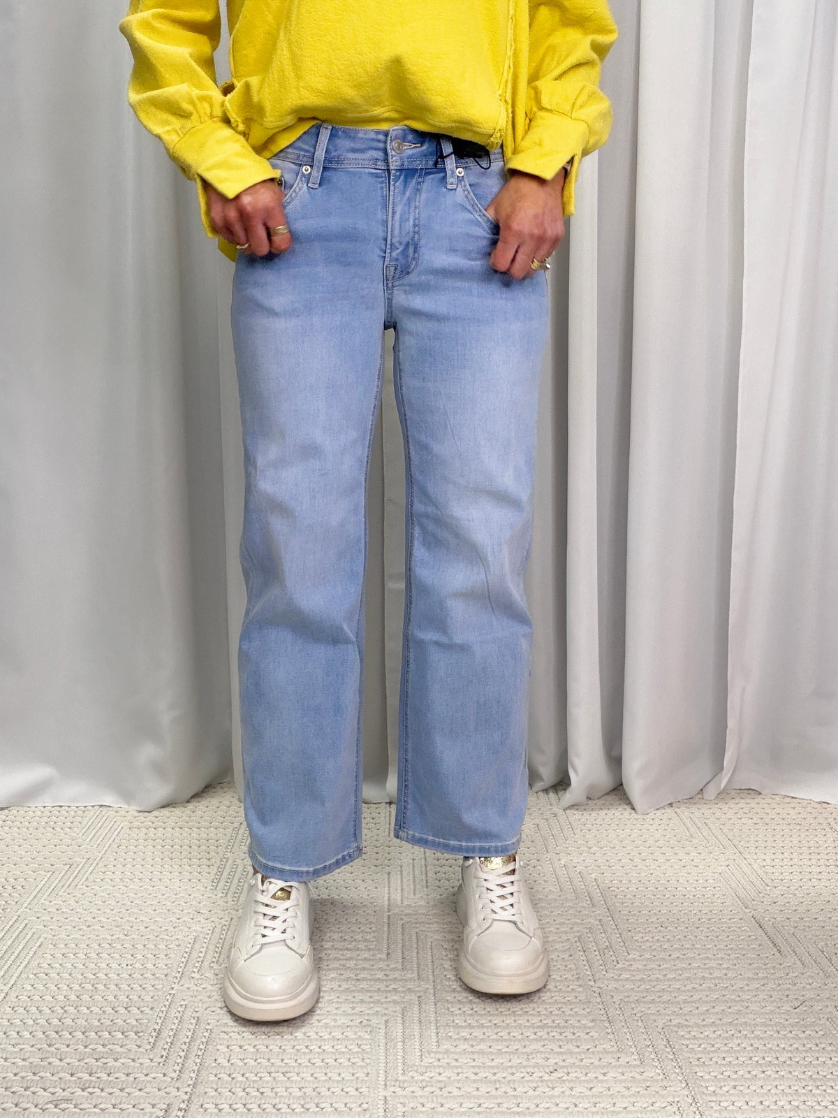 Mica Mid-Rise Wide Leg Ankle Jeans 797 In Blue