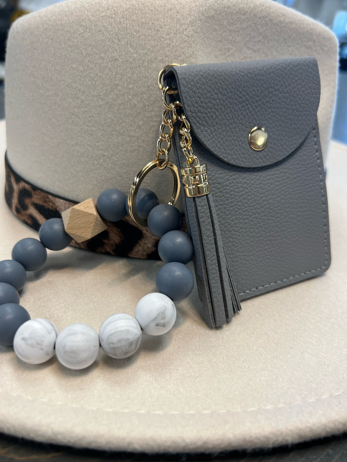 Mini Cardholder Beaded Bracelet