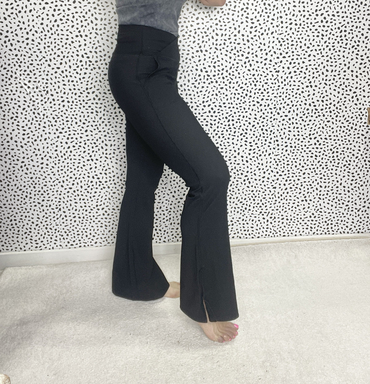 Ribbed V Waist Crossover Flared Leggings