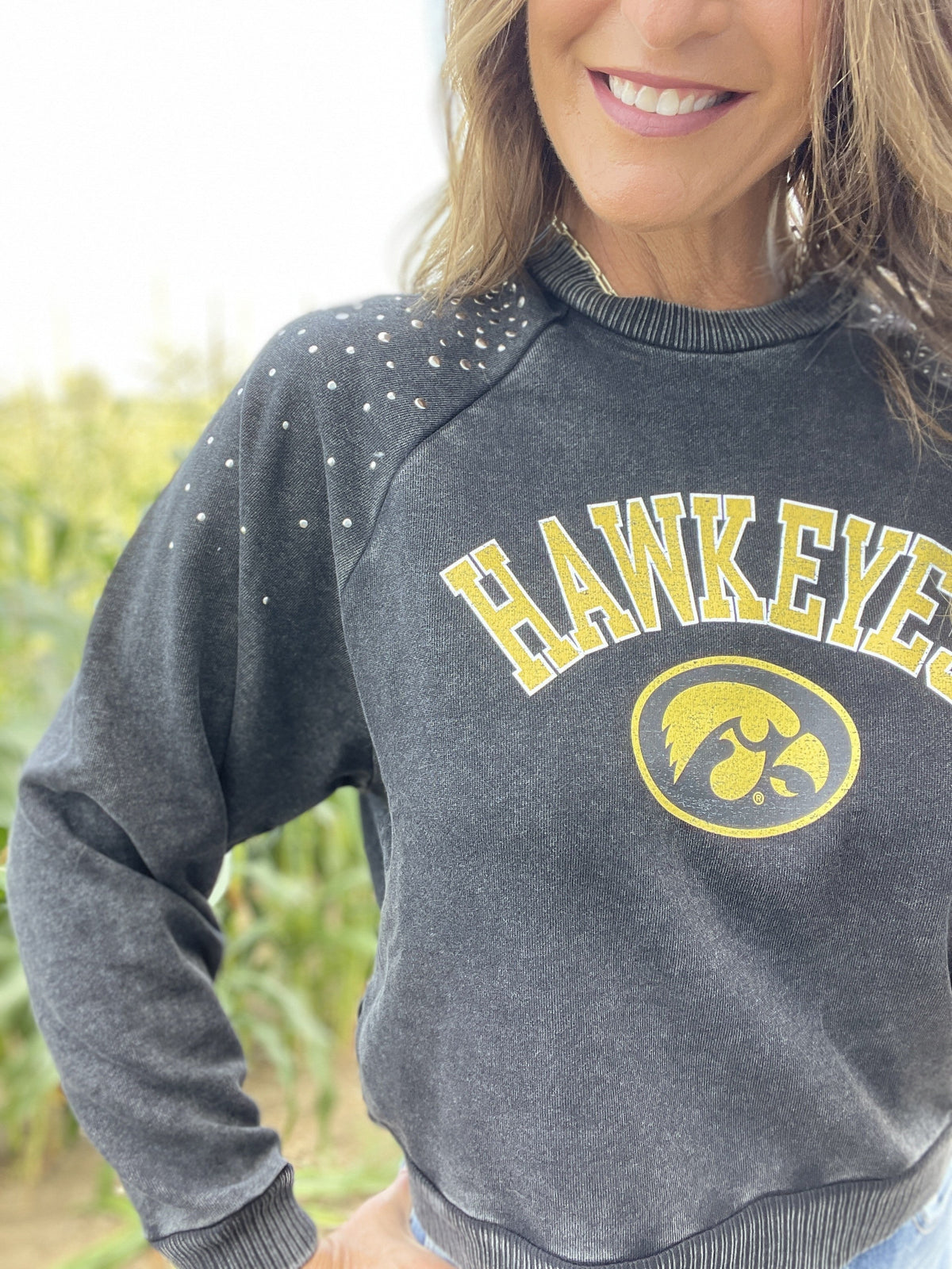 Iowa Hawkeyes Vintage Studded Pullover