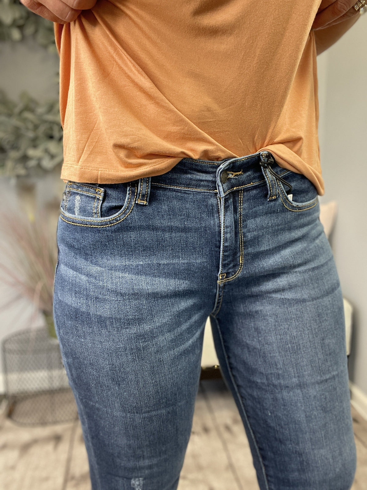 Judy Blue Rose Cuffed Capri Jean 250D *Final Sale*