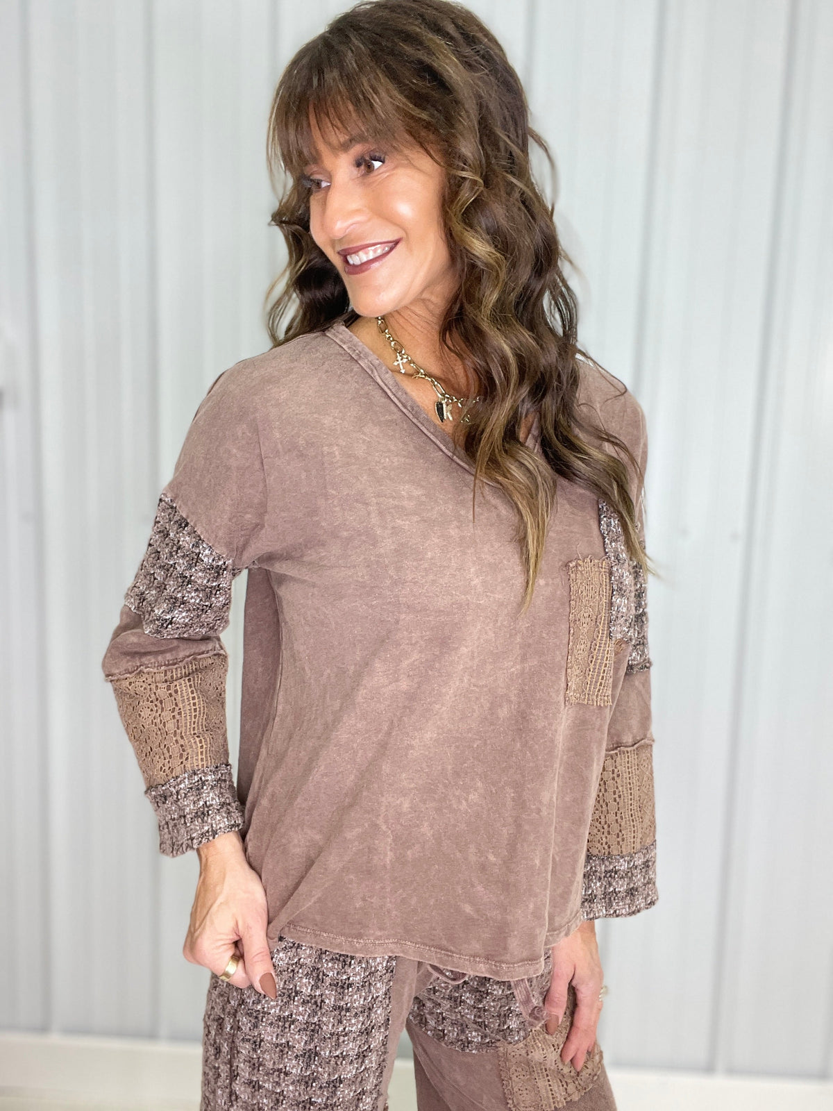 Lace Whisper Pocket Top In 2 Colors
