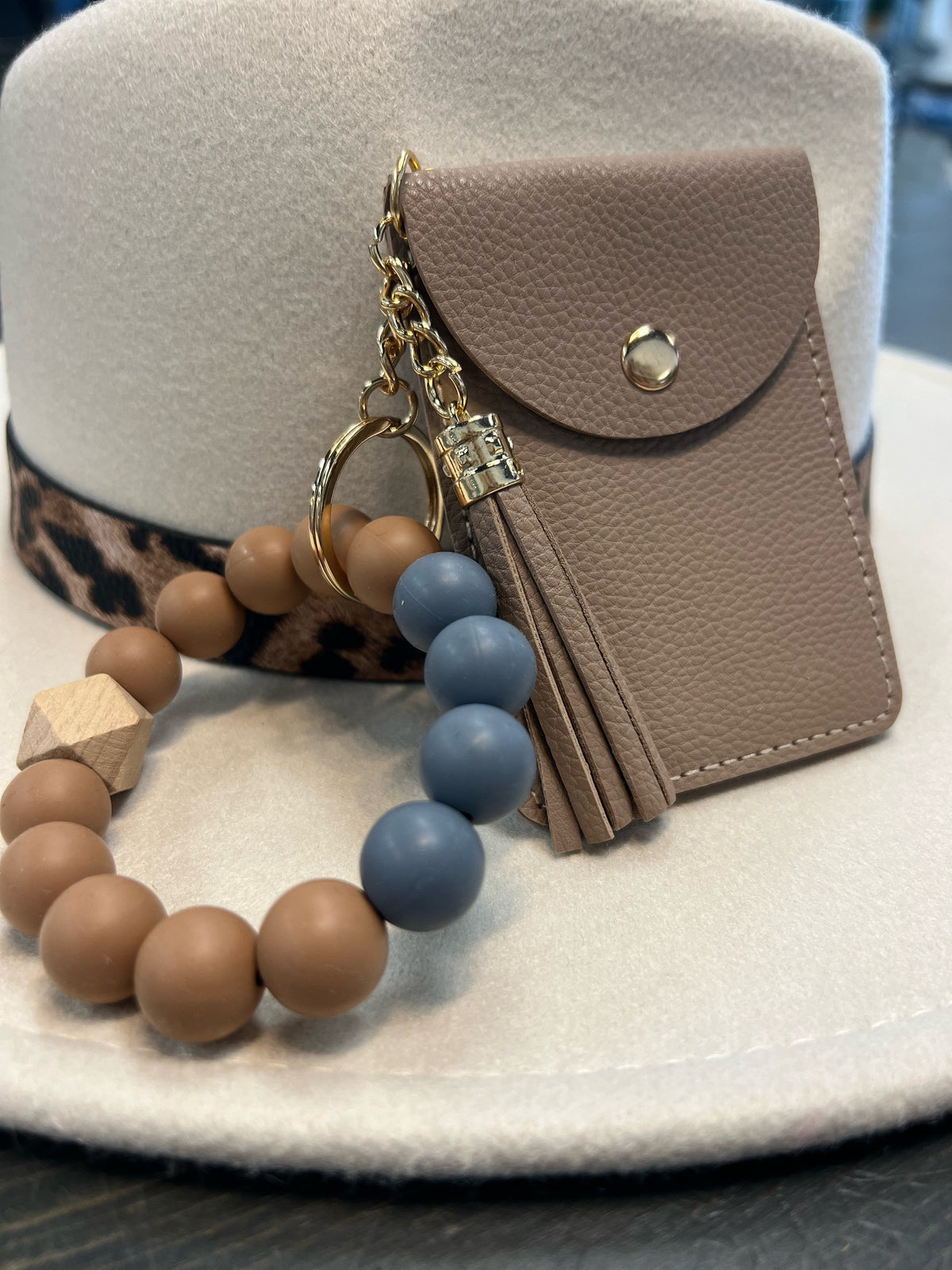 Mini Cardholder Beaded Bracelet
