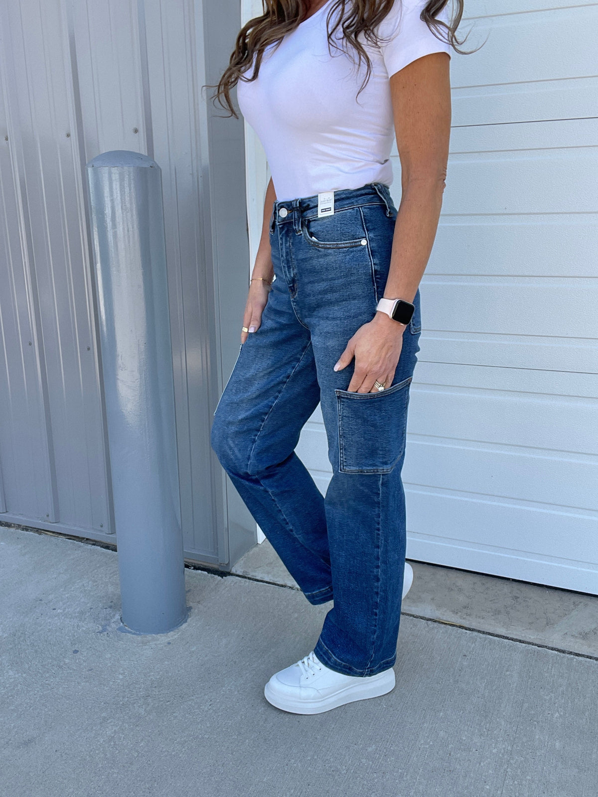 Judy Blue Ginny Wide Leg Cargo Jeans With Back Flap Pockets 725