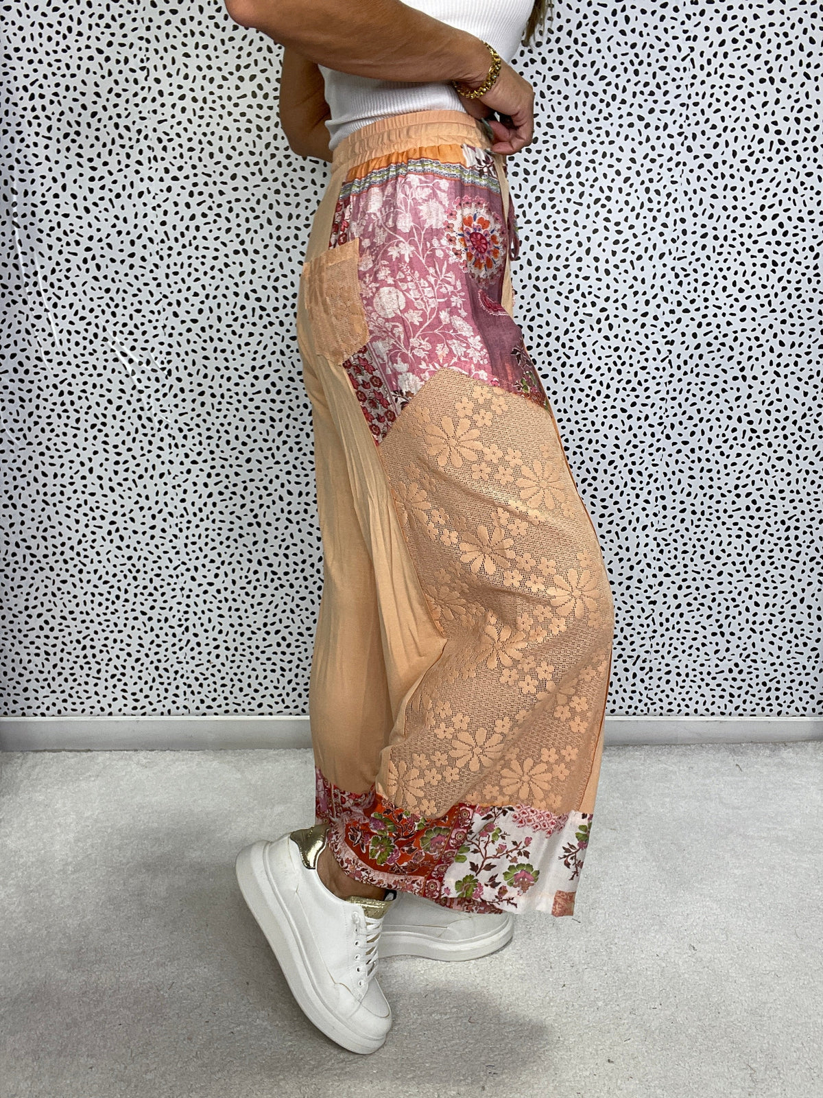 POL Boho Bloom Lace And Floral Print Pants In Apricot