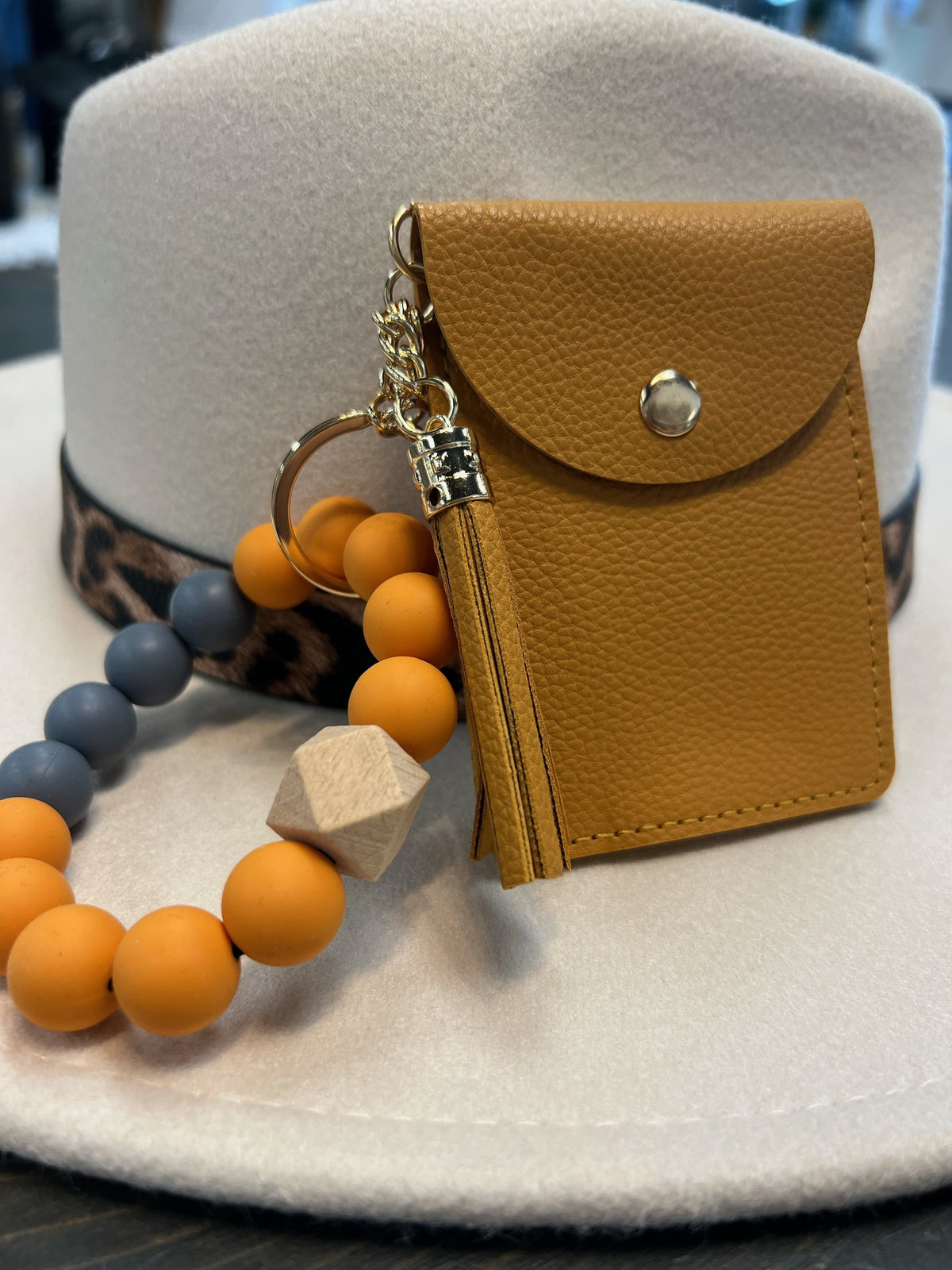 Mini Cardholder Beaded Bracelet