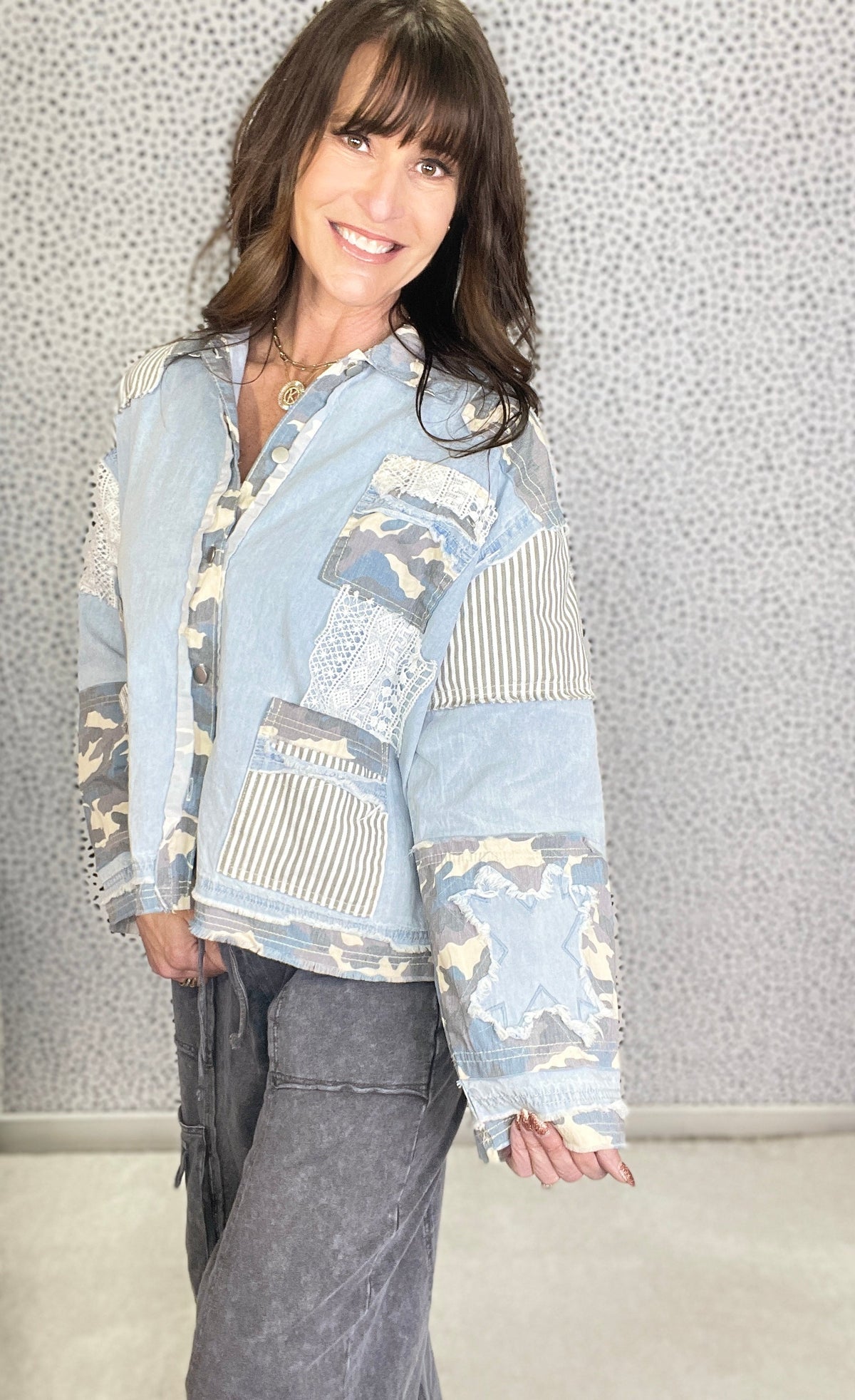 POL In Plain Sight Camo Contrast Lightweight Shirt Jacket In Denim