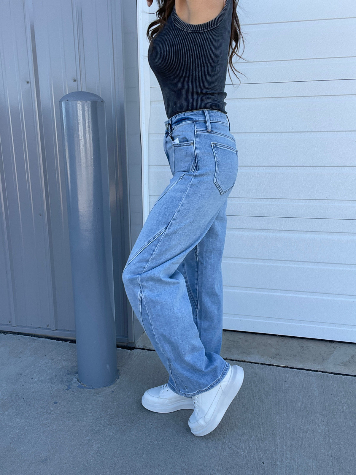 Hidden Veronica Multi Seam Dad Jeans 74D In Light