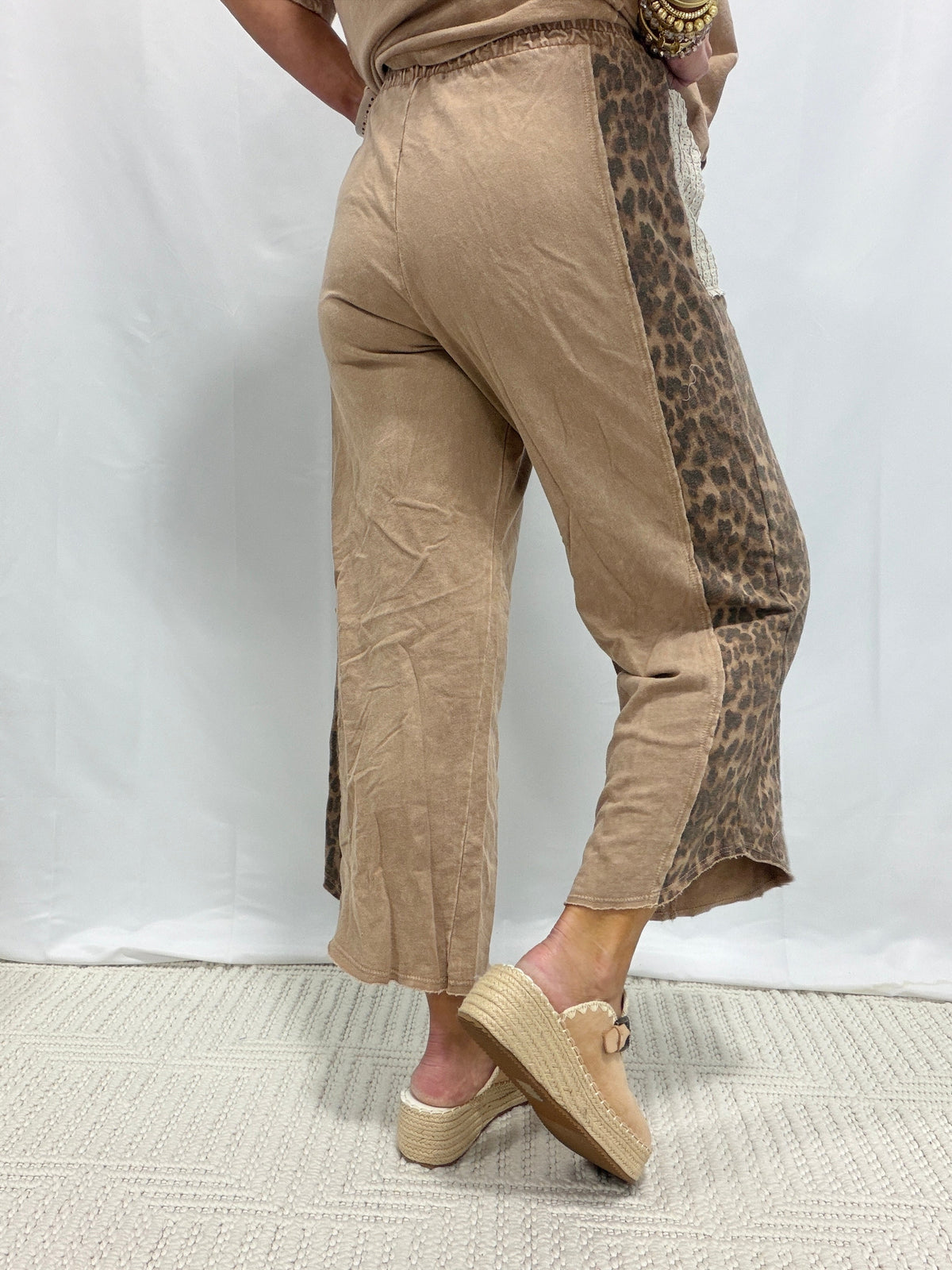 Wild Side Crop Pants In 6 Colors