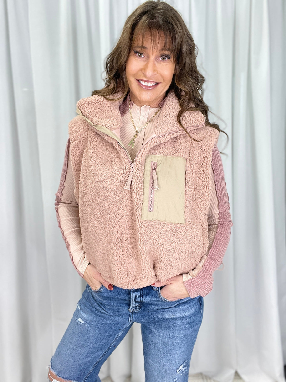 Oli & Hali Cozy Companion Sherpa Vest