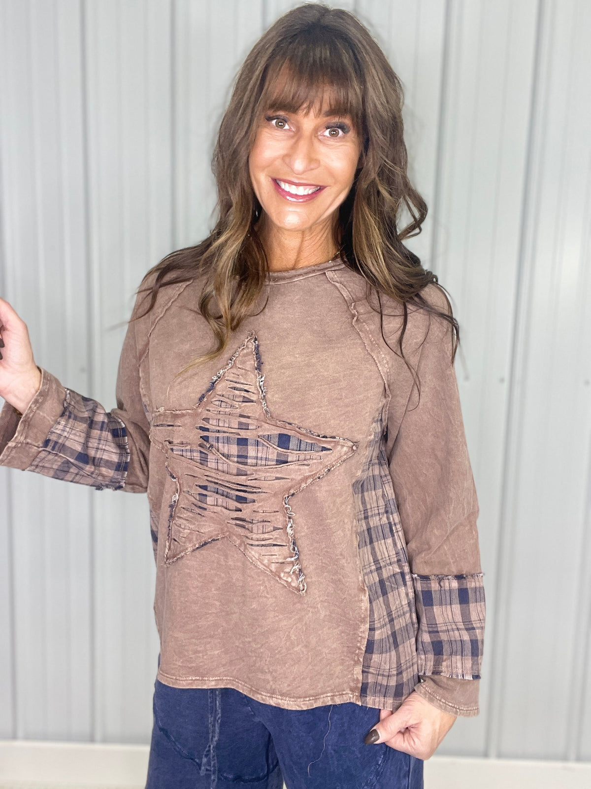 Shiny Day Star Patch Top In 3 Colors