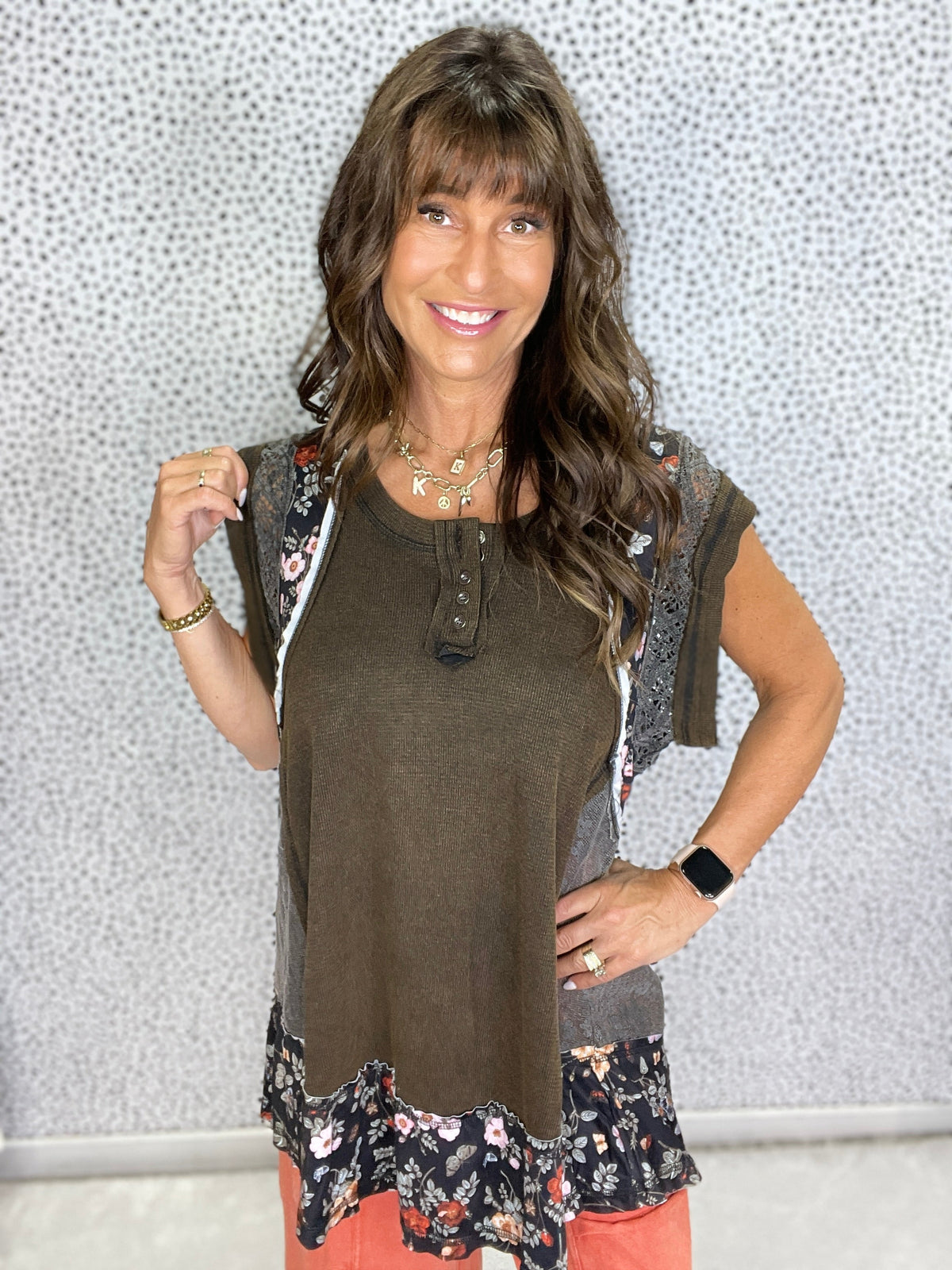 POL Rosey Radiance Round Neck Sleeveless Tunic Top *Final Sale*