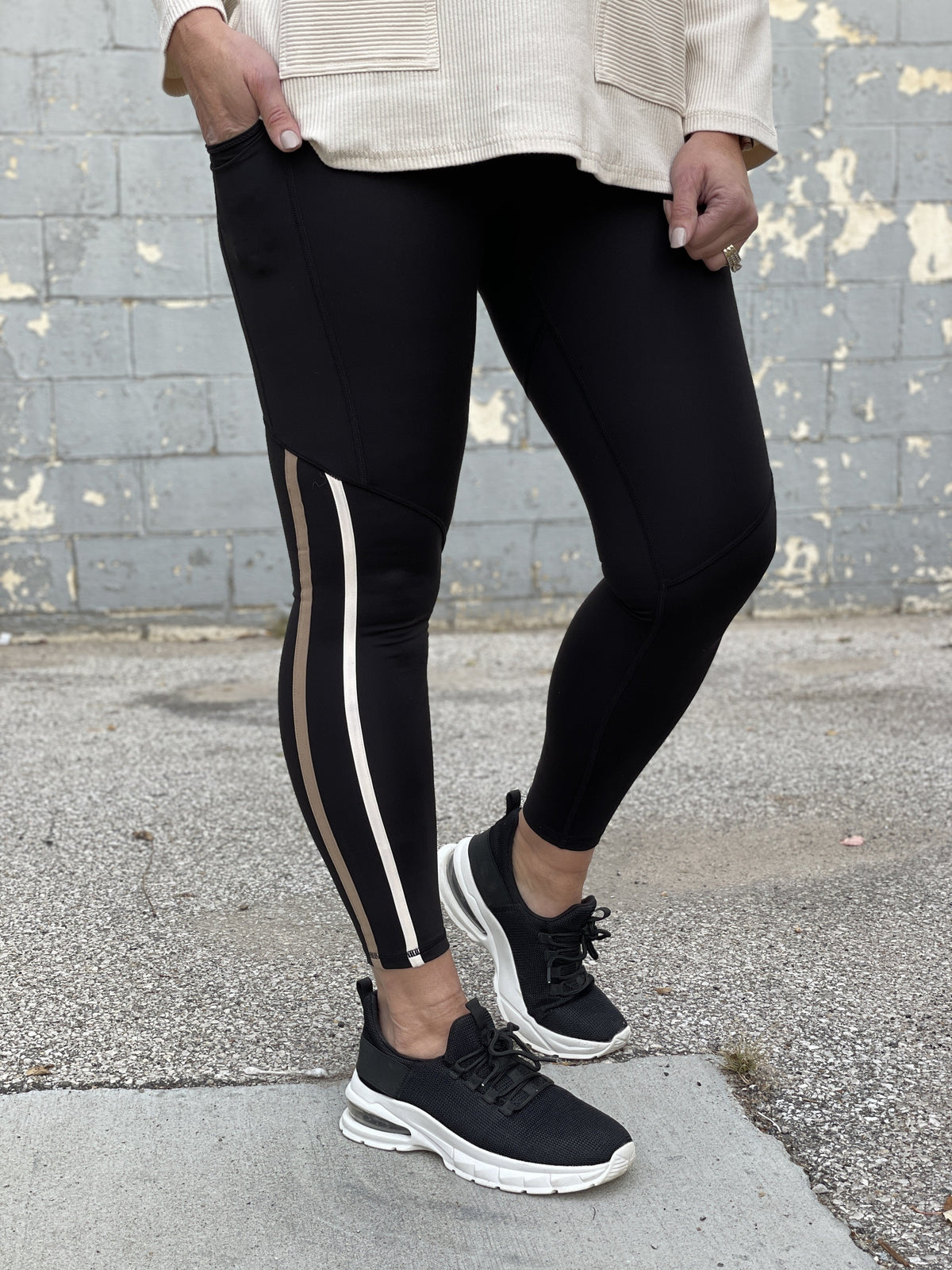 Between The Lines Leggings *Final Sale*