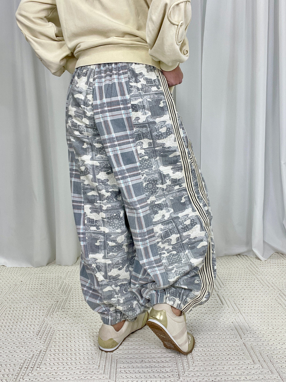 POL Looking Back Roomy Jogger Pants In 2 Colors