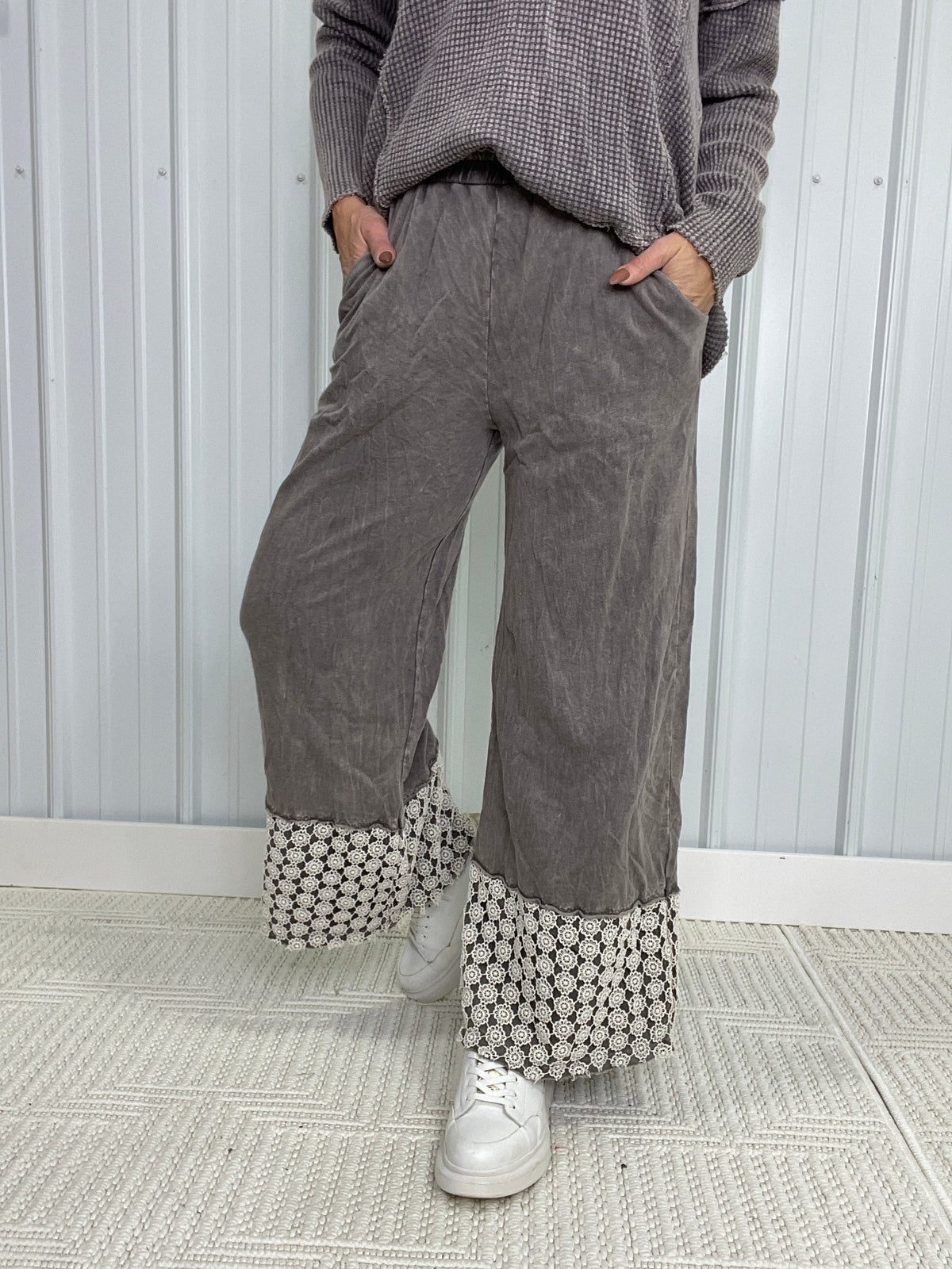 Lace Horizon Mineral Wash Pants In 2 Colors