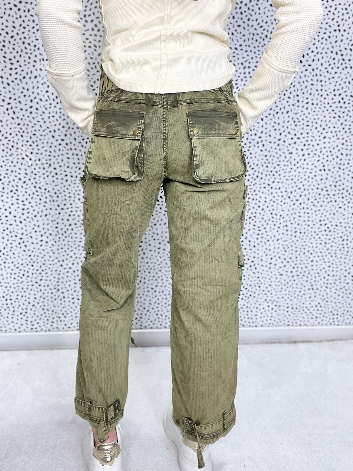 Oli & Hali Obviously Yours Woven Cargo Pants In Olive *Final Sale*