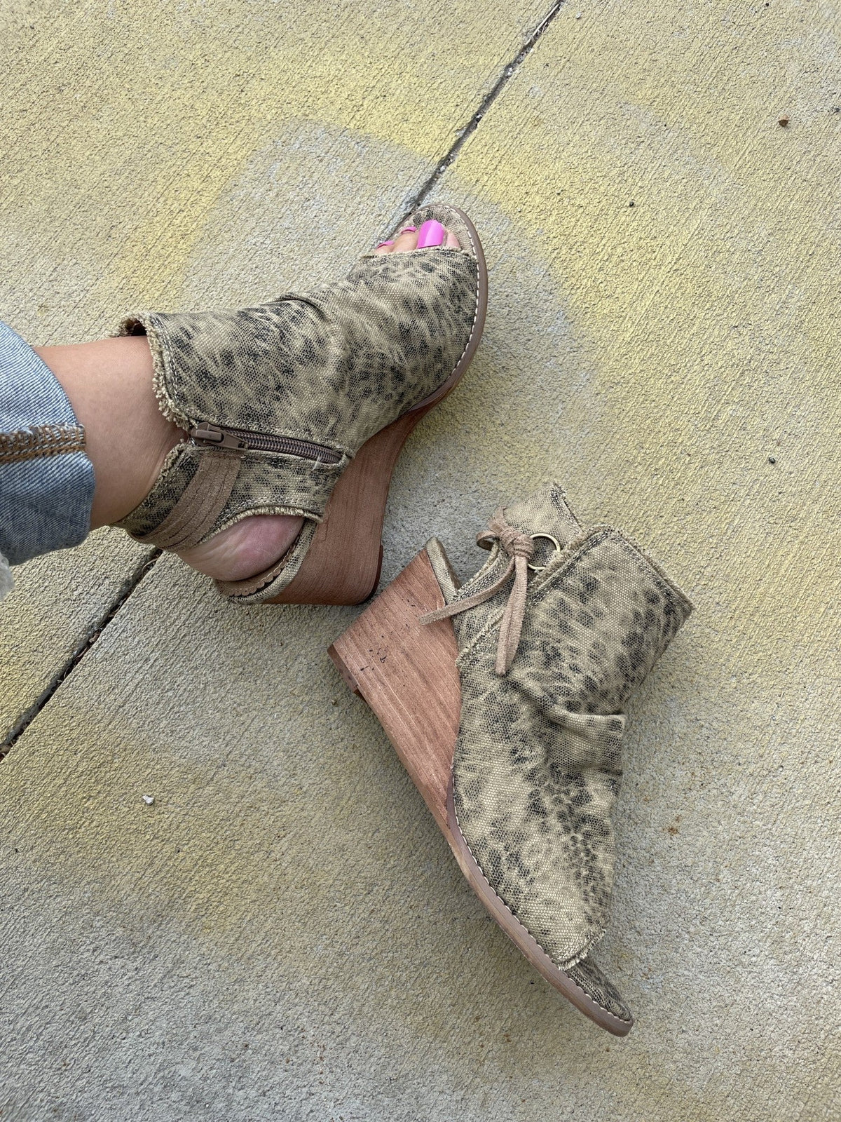 Keely Animal Open Toe Sandals *Final Sale*